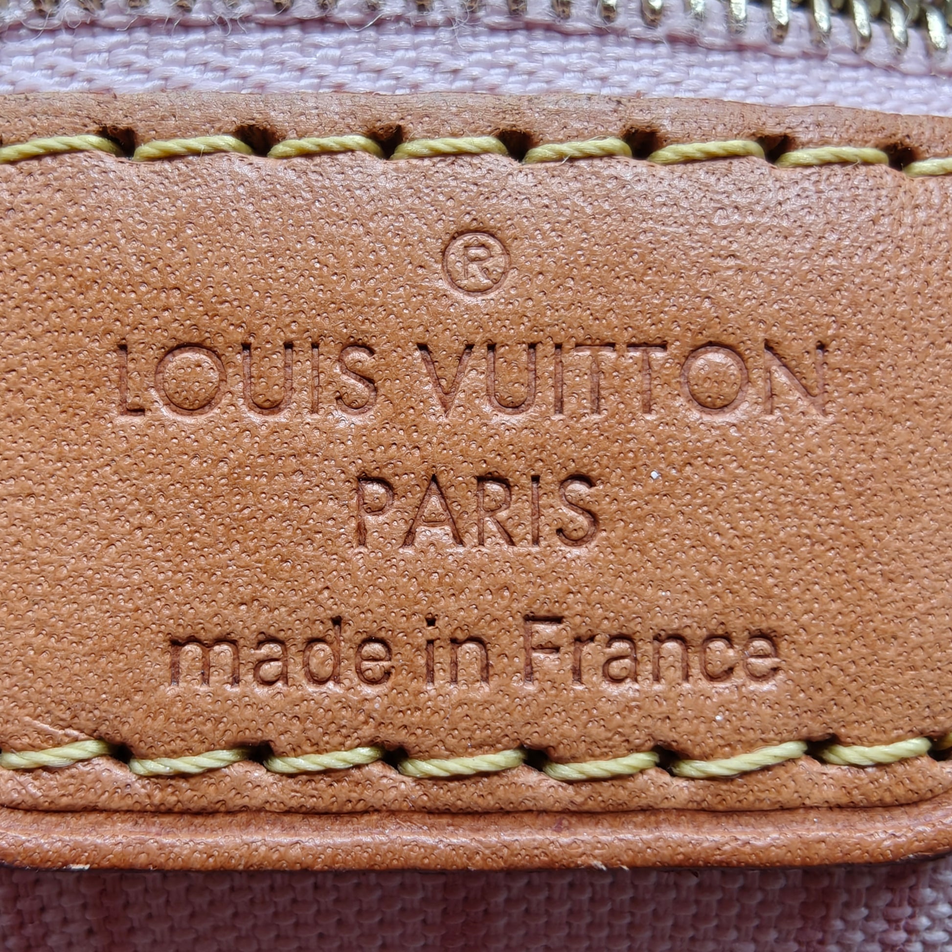 Louis Vuitton Neverfull MM B23715