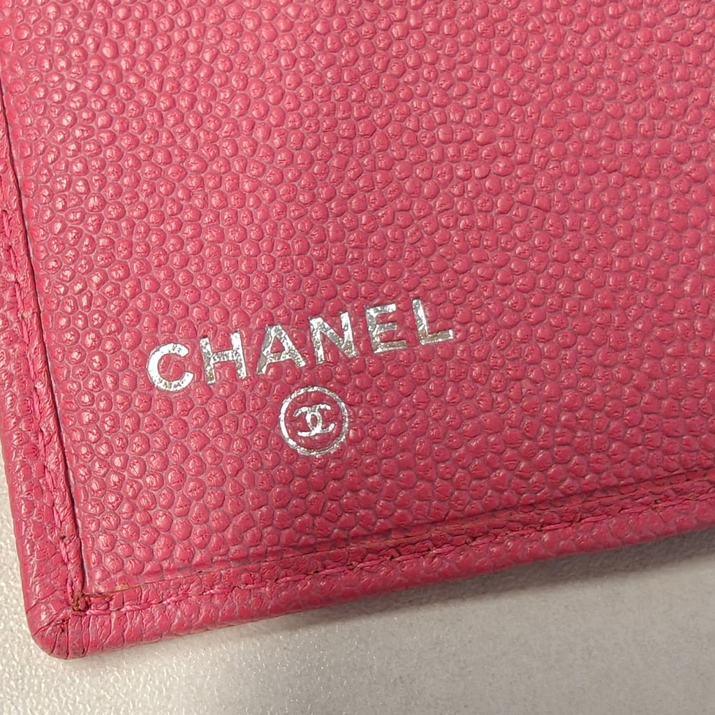Chanel Vintage 2004 Compact Wallet W23535