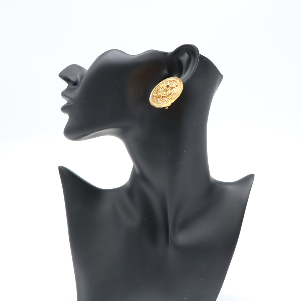 Chanel Vintage CC Filigree Round Clip-On Earrings W21903