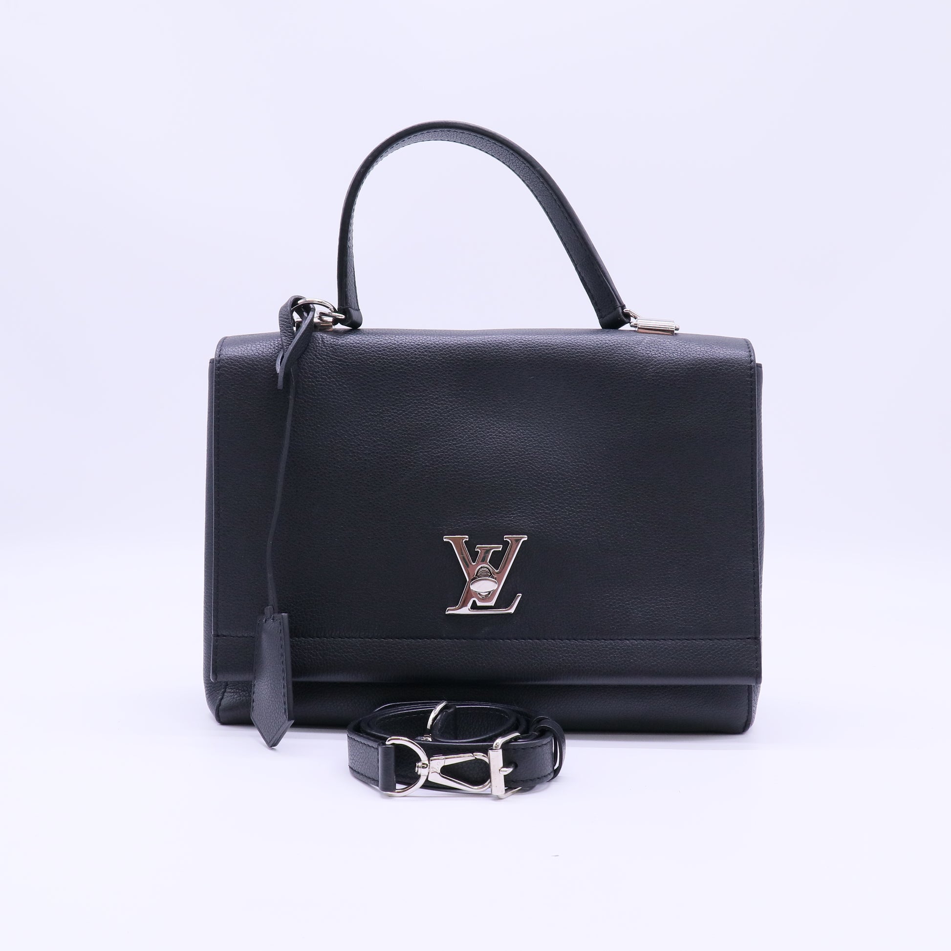 Louis Vuitton Lockme II handbag B22522