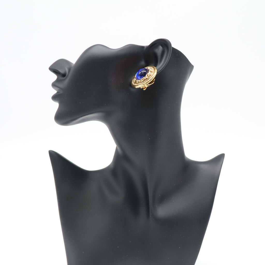 Chanel Vintage CC Gripoix Sunburst Round Clip-On Earrings W21913