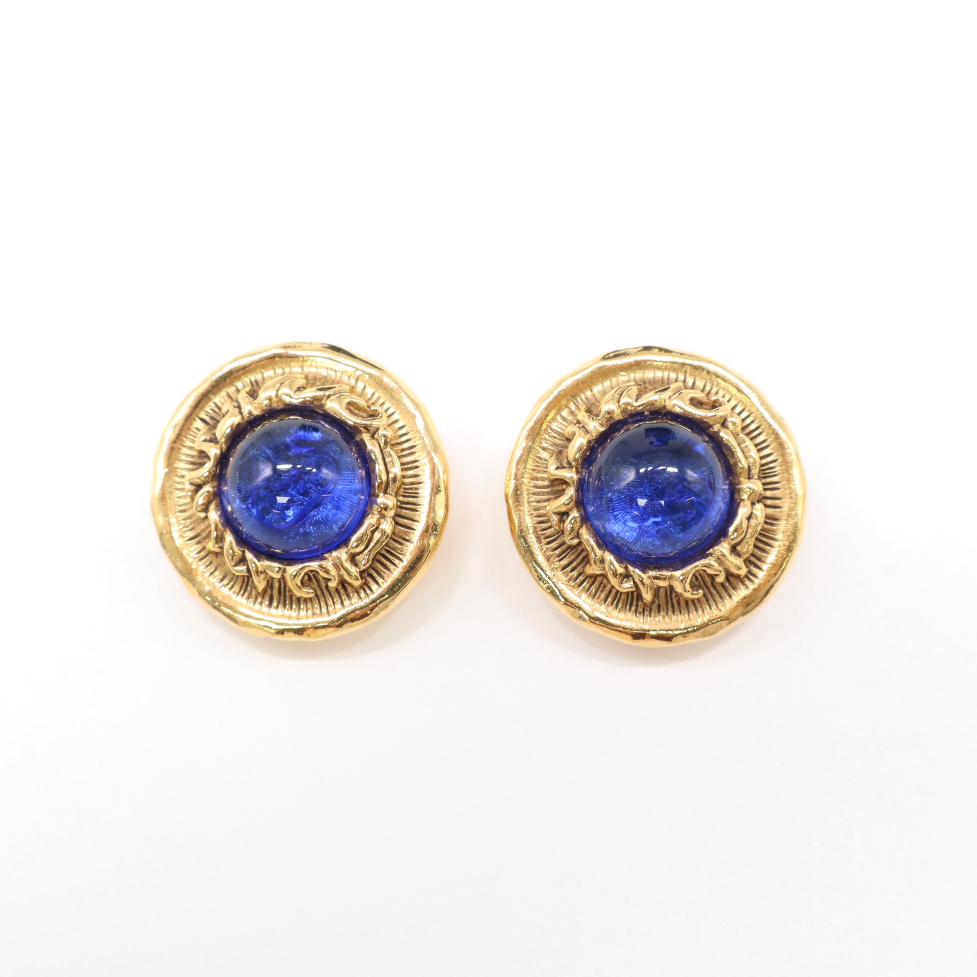 Chanel Vintage CC Gripoix Sunburst Round Clip-On Earrings W21913
