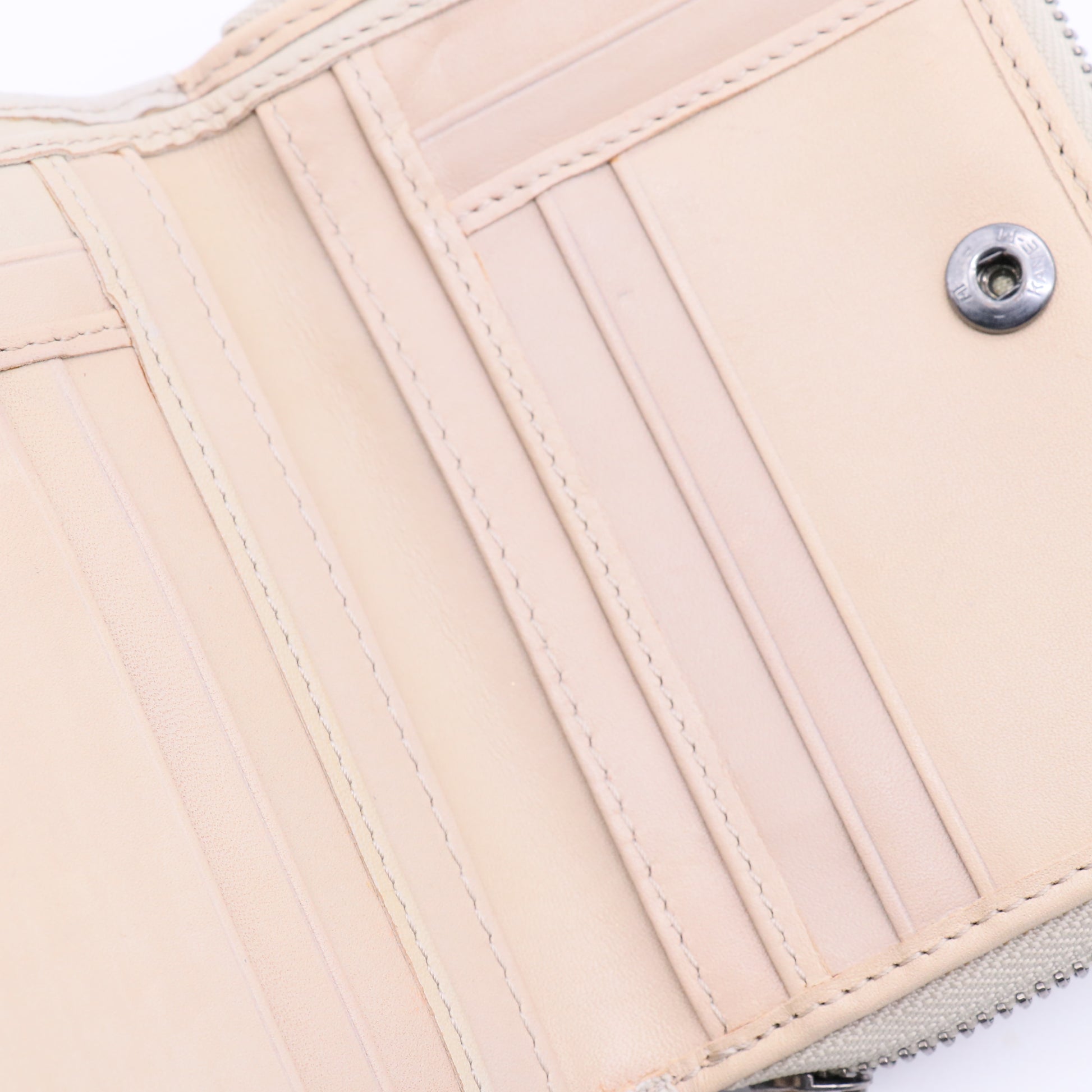 Zippy Compact Wallet