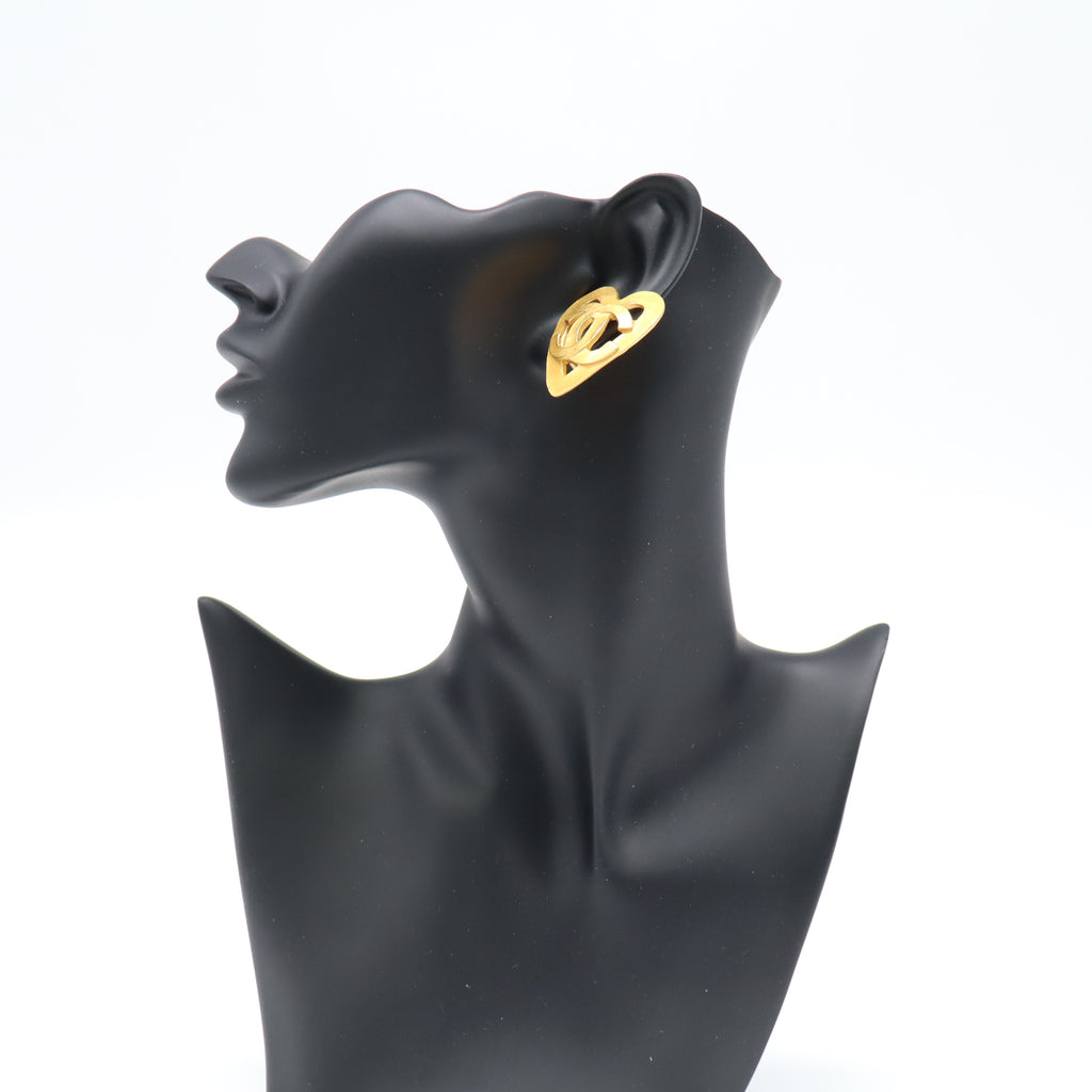Chanel Vintage 1995 Coco Mark Heart Clip-On Earrings W21910