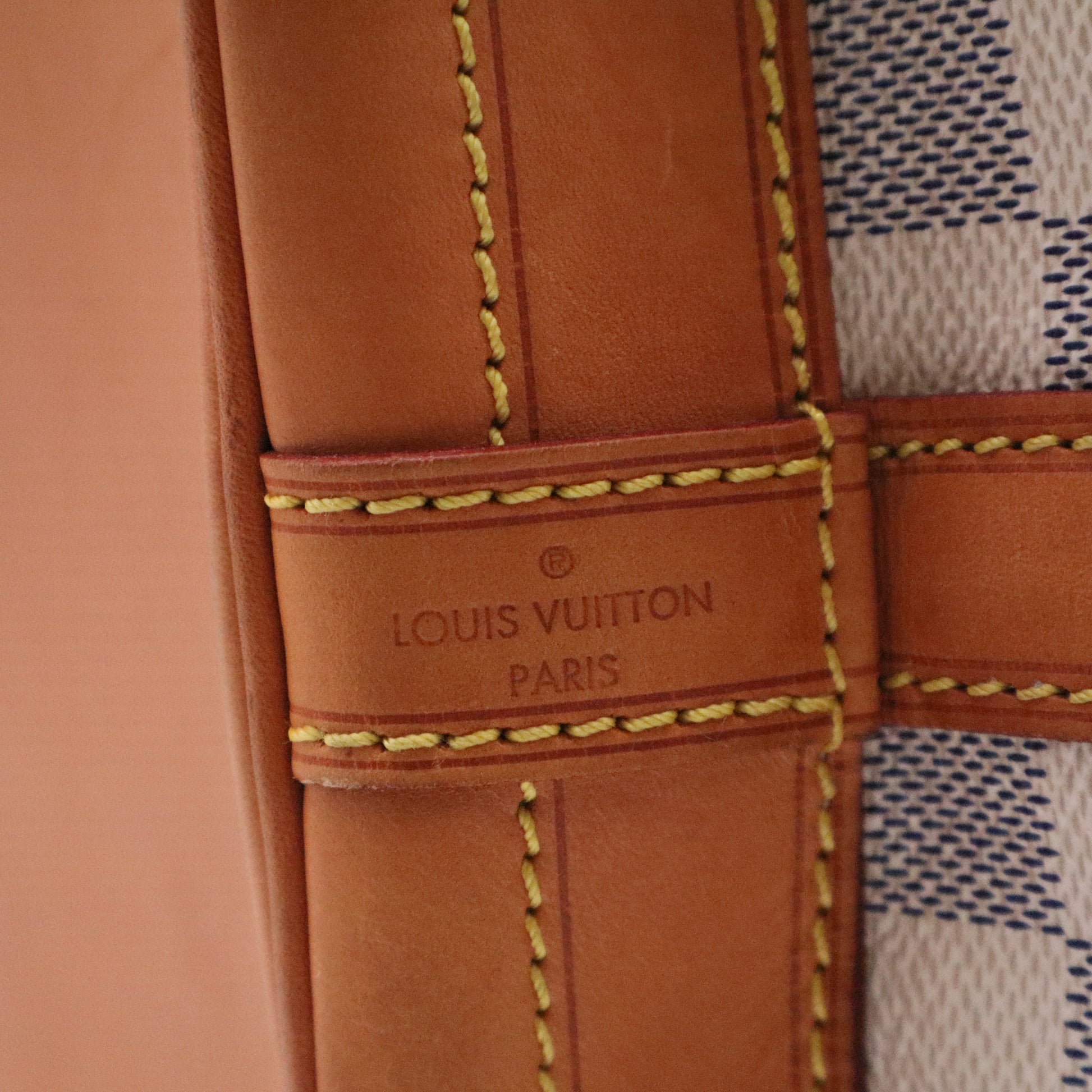 Damier White Azur Noe Shoulder Bag