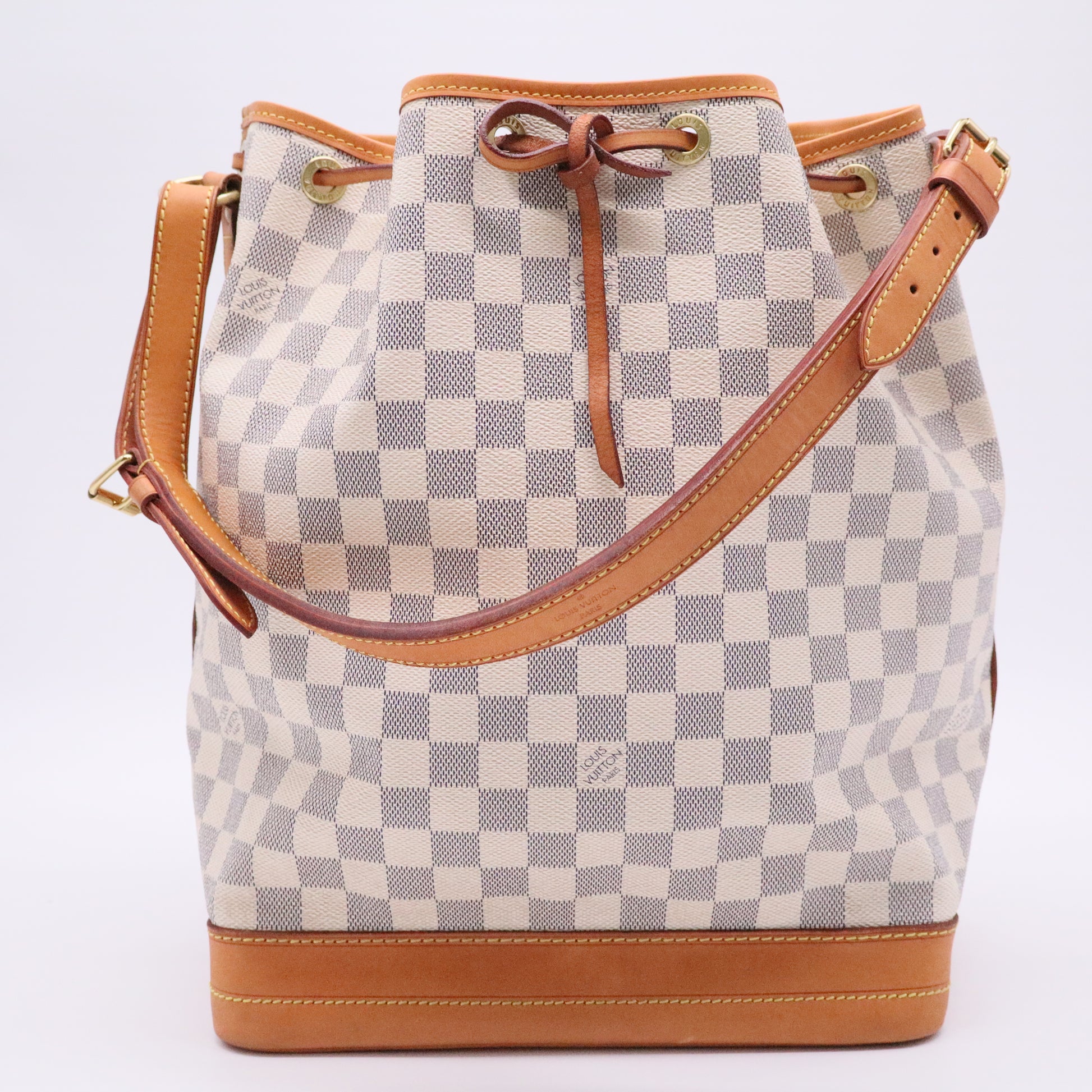 Damier White Azur Noe Shoulder Bag
