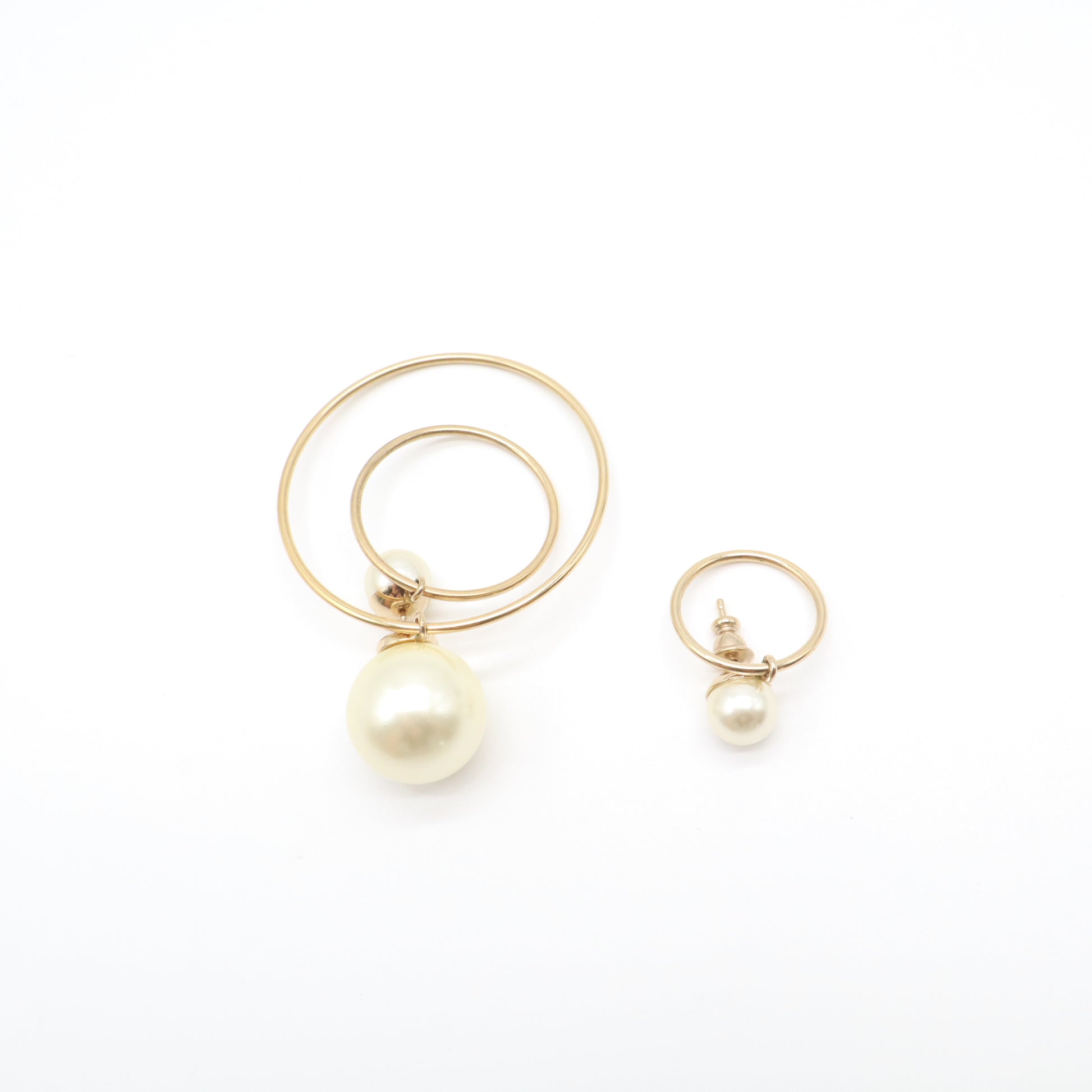 Christian Dior La Petite Tribale Hoop Pearl Earrings W21591
