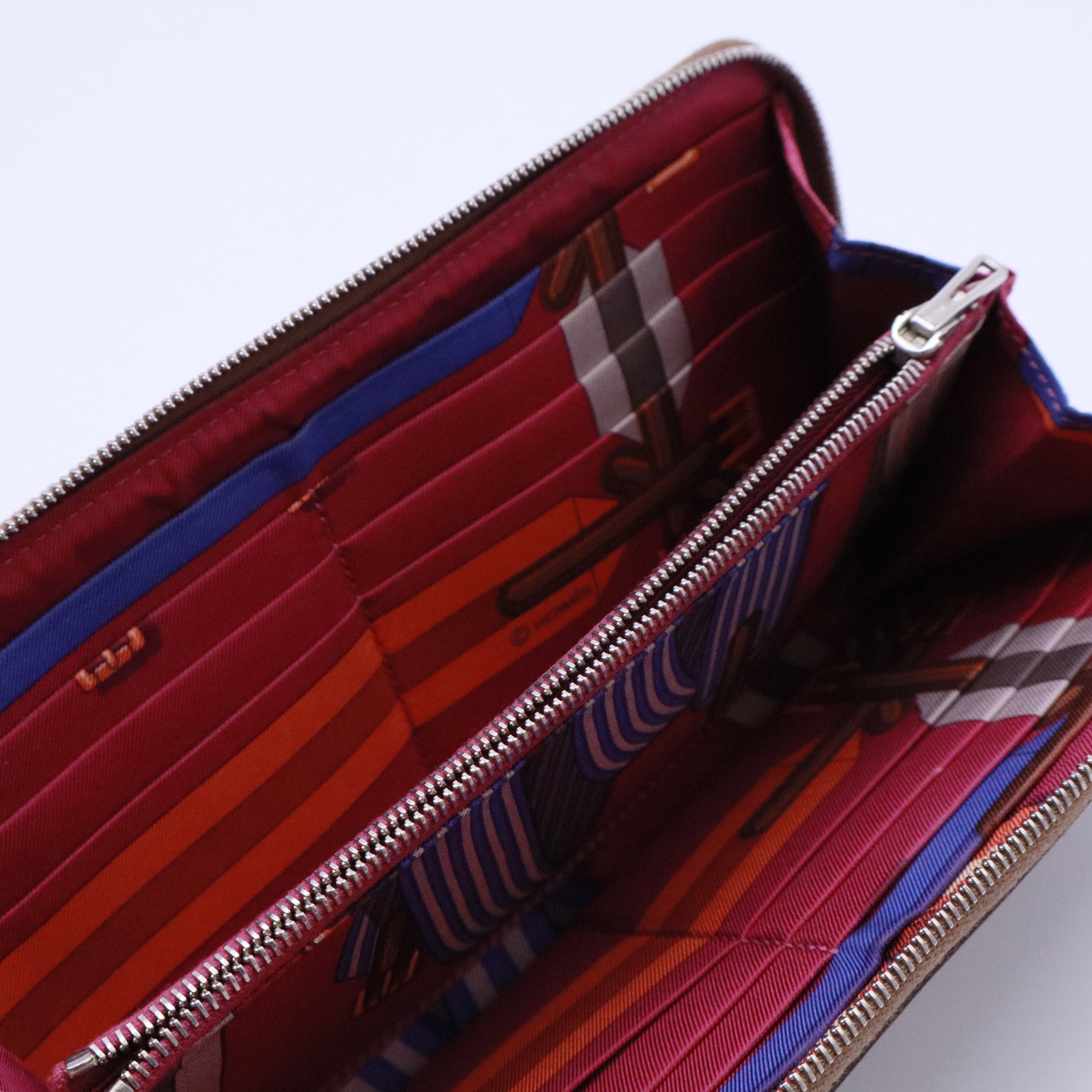Silk'in Etain Wallet in Epsom, Palladium hardware