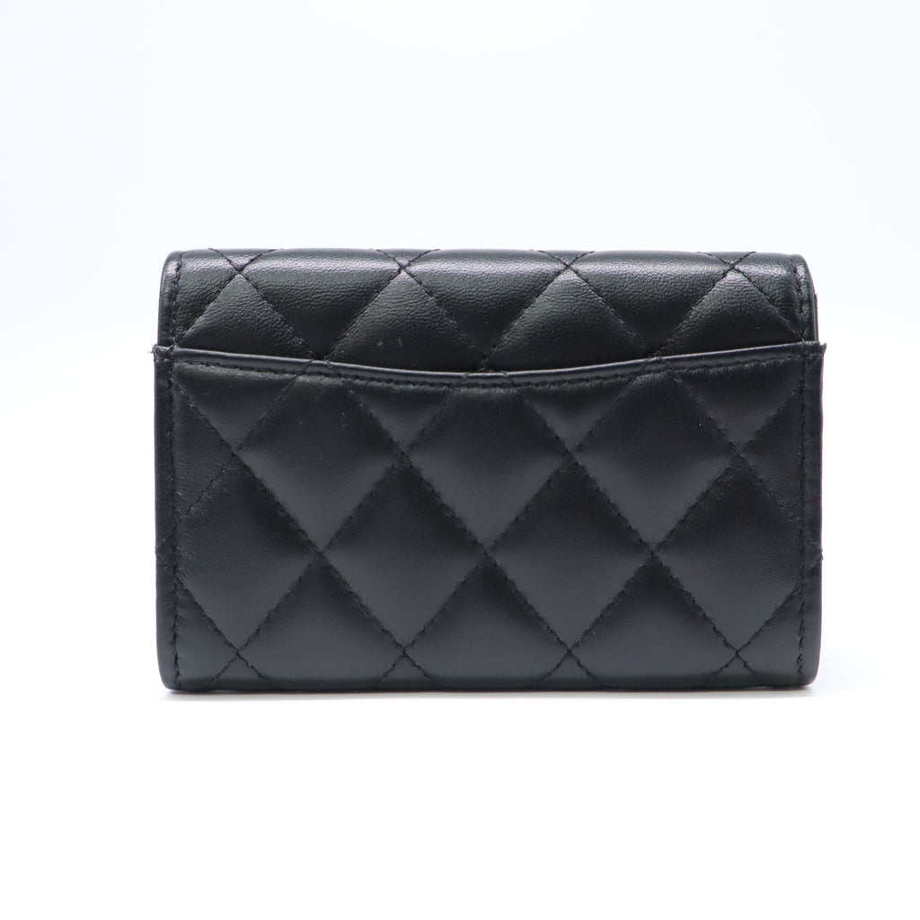 Chanel Classic Flap Card Case W21847
