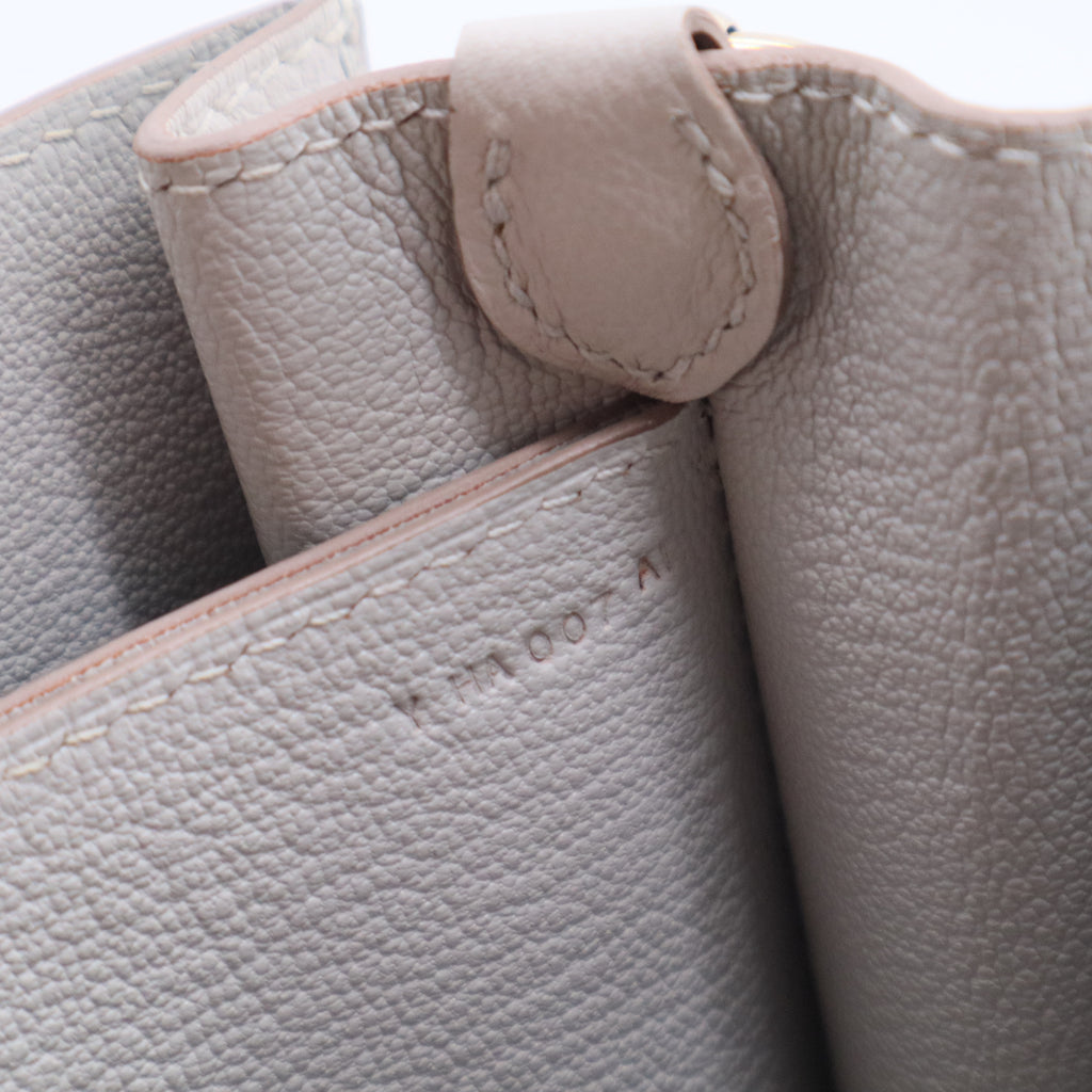 Roulis leather crossbody bag B20353