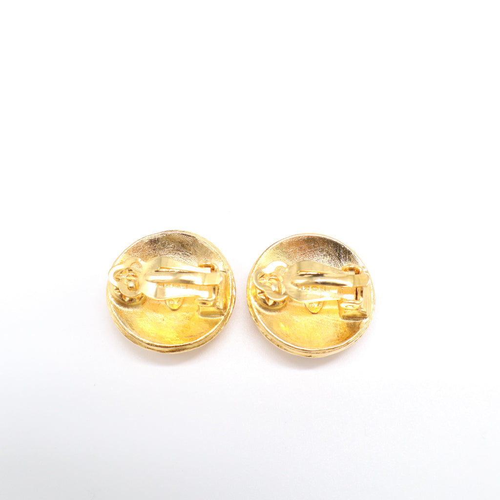 Chanel Vintage CC Textured Round Clip-On Earrings W21902