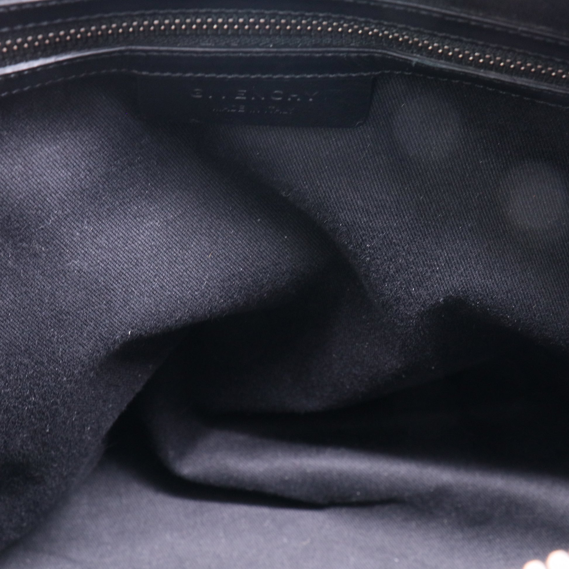 Antigona Bag Leather and Kenya Metal Small