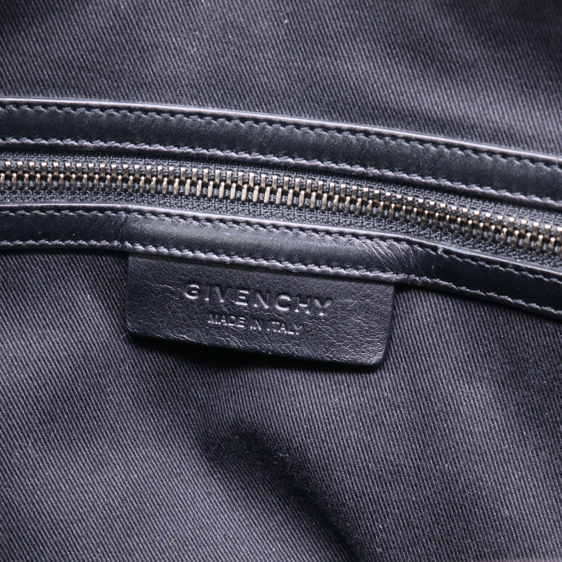 Antigona Bag Leather and Kenya Metal Small