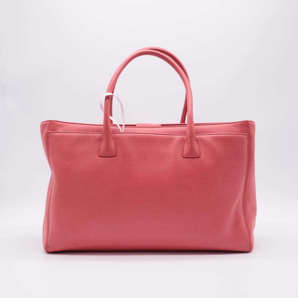 Pink Caviar Executive Cerf twins