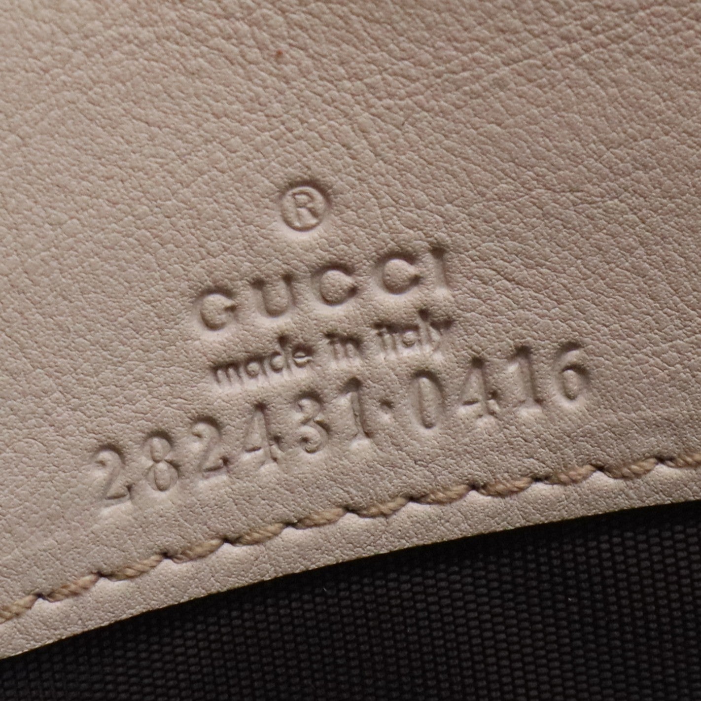 Interlocking G Logo Leather Wallet