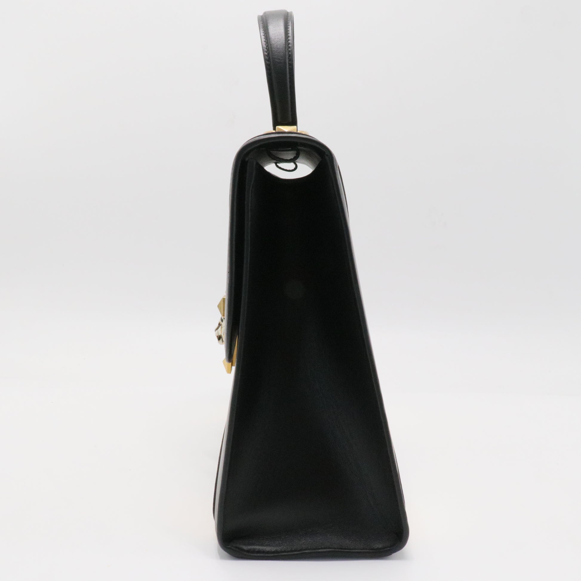 GG Supreme Top Handle Bag Medium