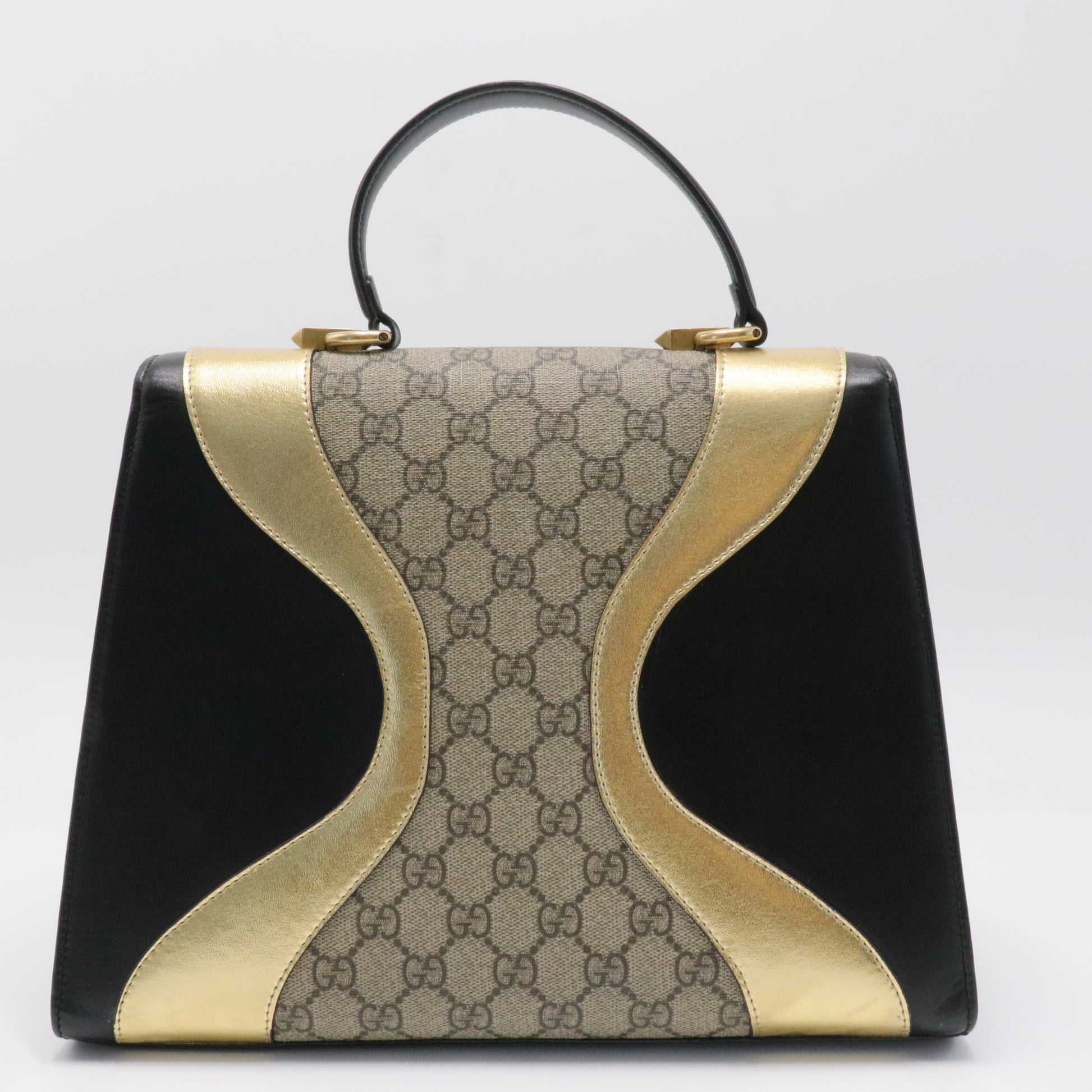 GG Supreme Top Handle Bag Medium