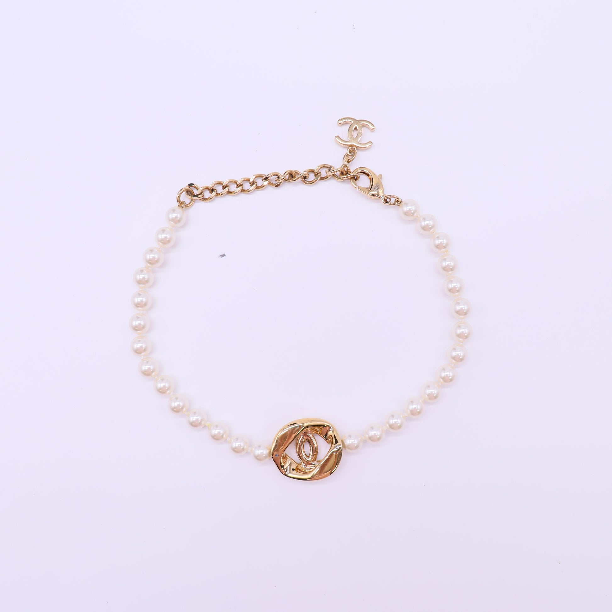 Chanel CC Turnlock Imitation Pearl Bracelet W21895