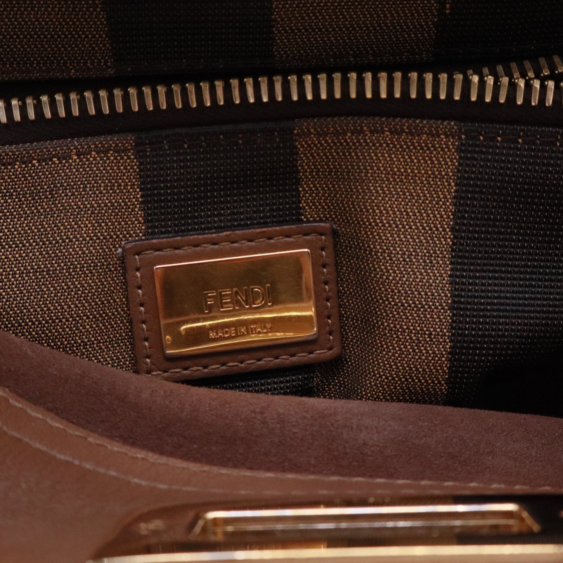 Peekaboo Bag Rigid Leather Regular