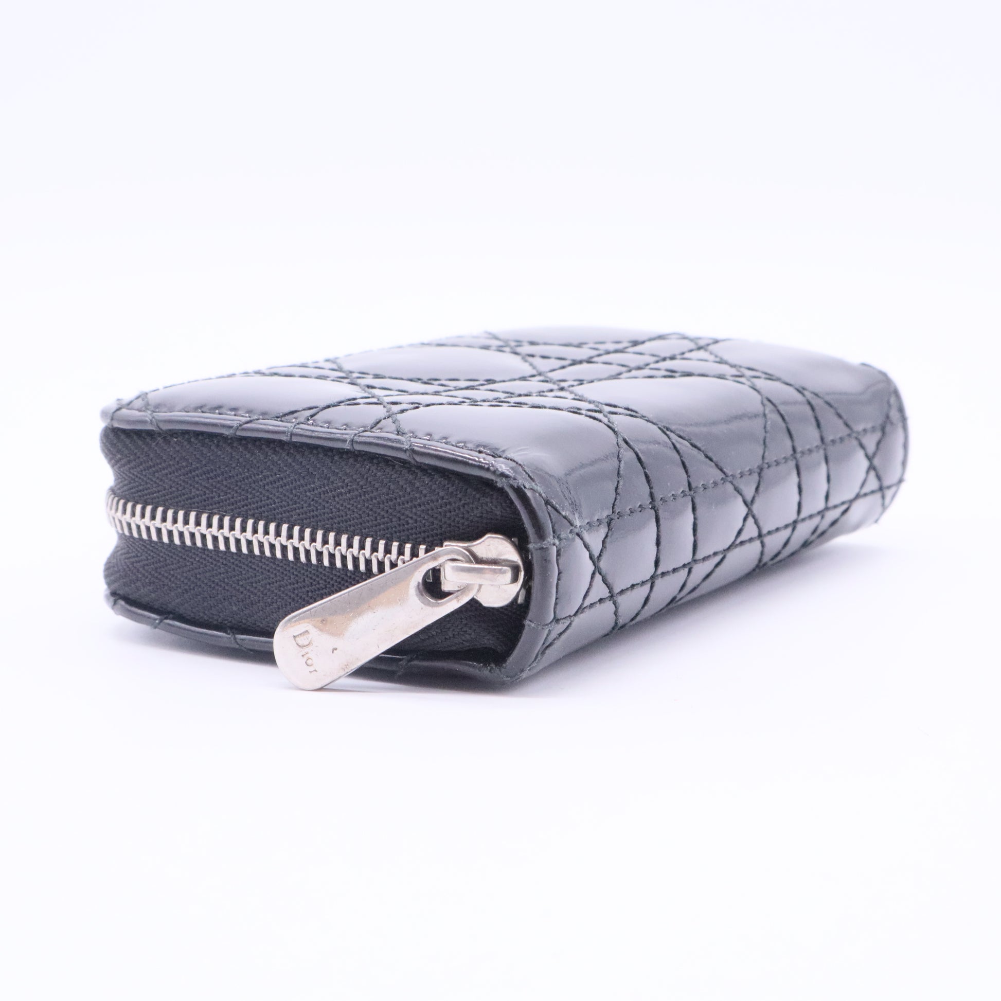 Cannage Pattern Patent Leather Wallet