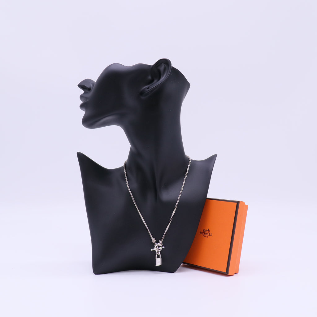 Sterling Silver Cadenas Kelly Lock Pendant Necklace W21849