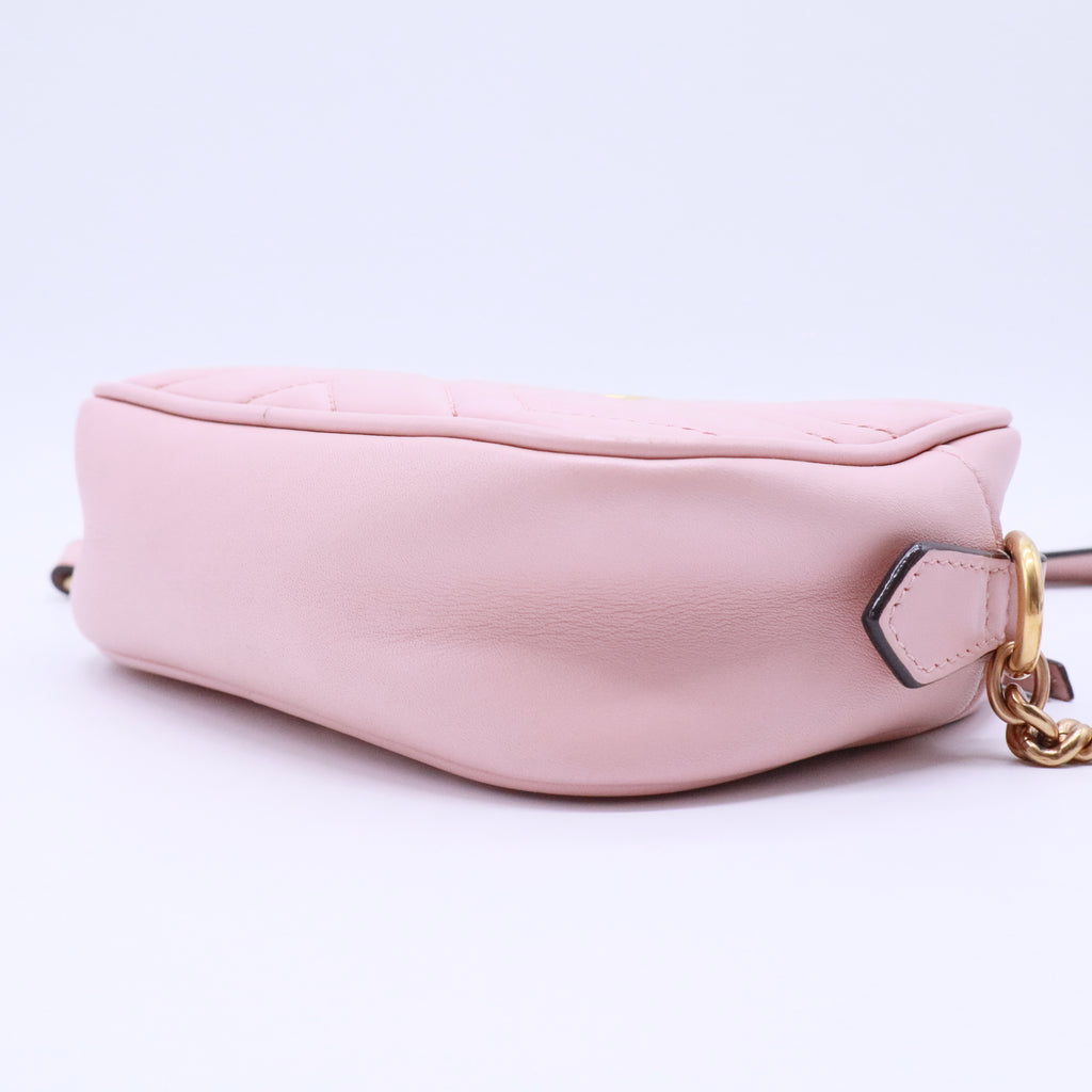 GG Marmont Shoulder Bag Matelasse Leather Small