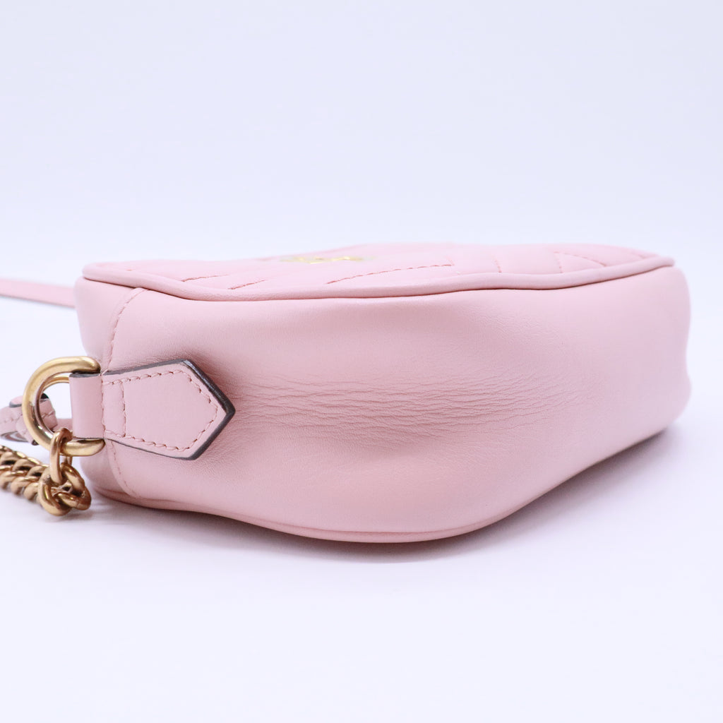 GG Marmont Shoulder Bag Matelasse Leather Small