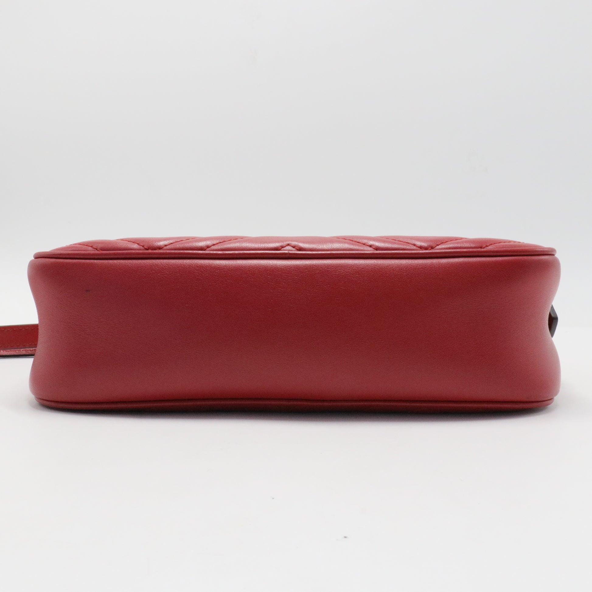 GG Marmont Shoulder Bag Matelasse Leather Small