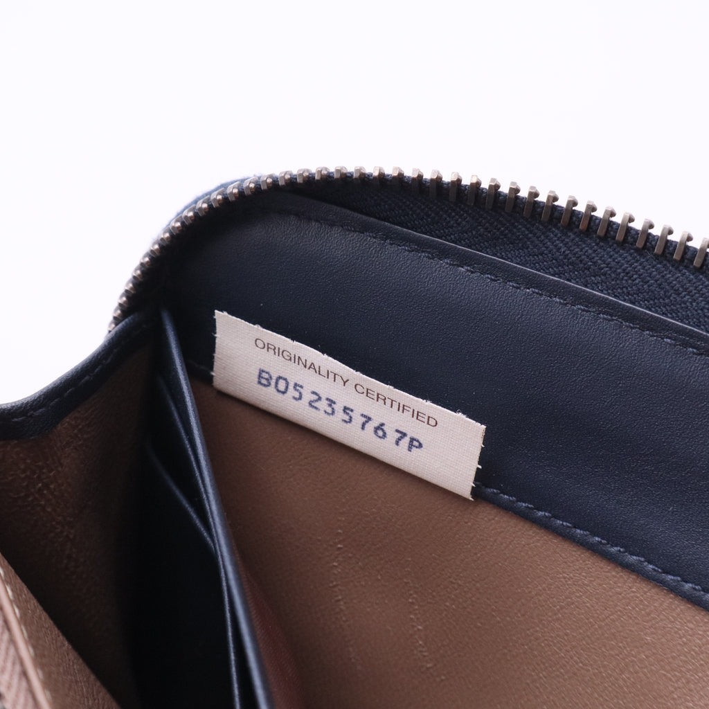 Intrecciato Continental Zip Interlocking CC Logo Continental Wallet