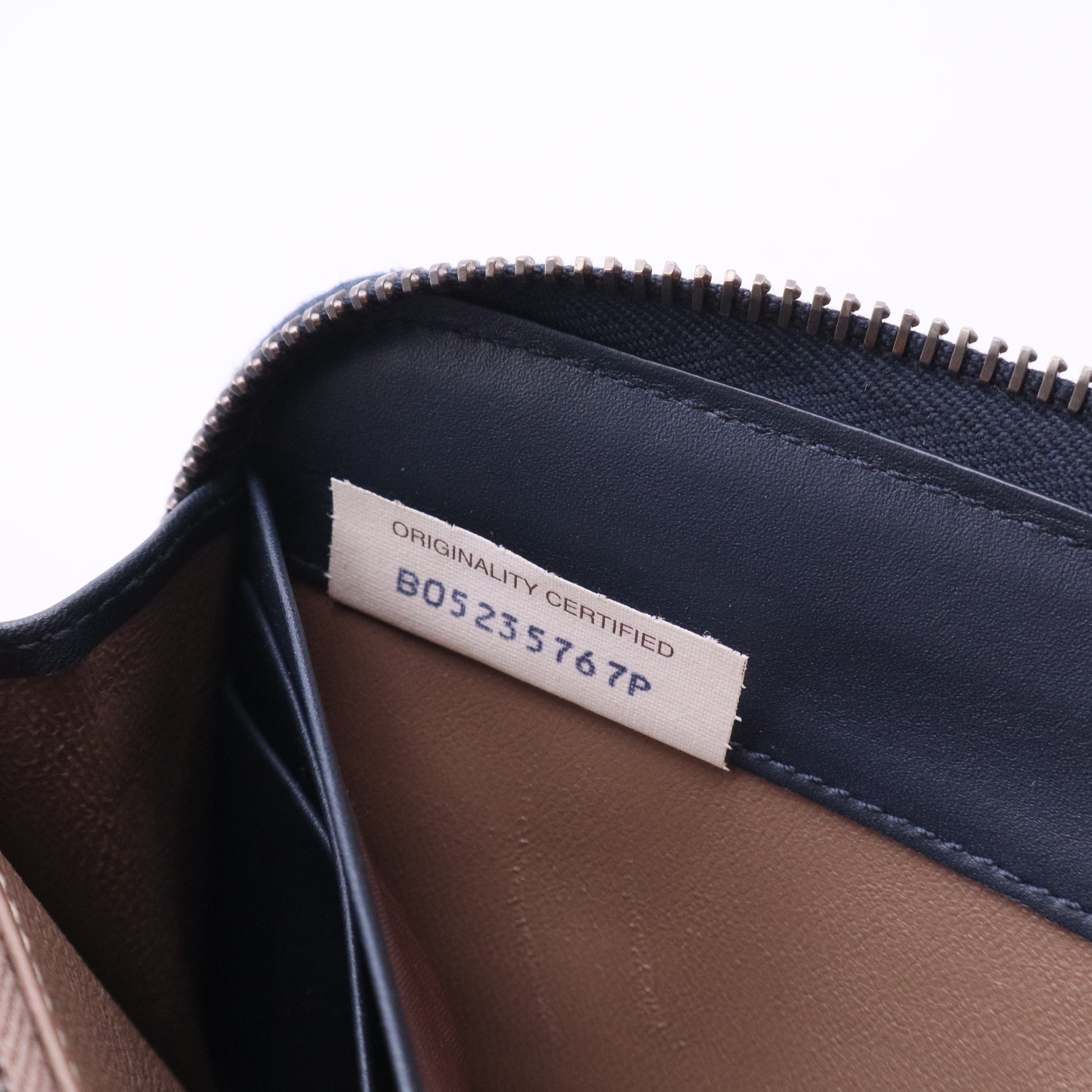 Intrecciato Continental Zip Interlocking CC Logo Continental Wallet