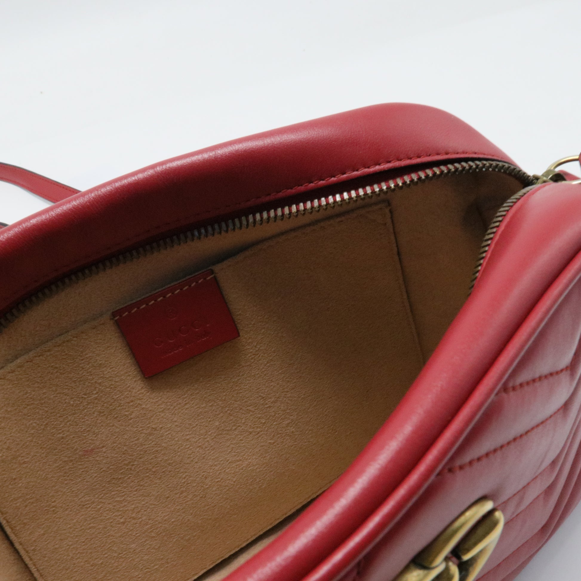 GG Marmont Shoulder Bag Matelasse Leather Small