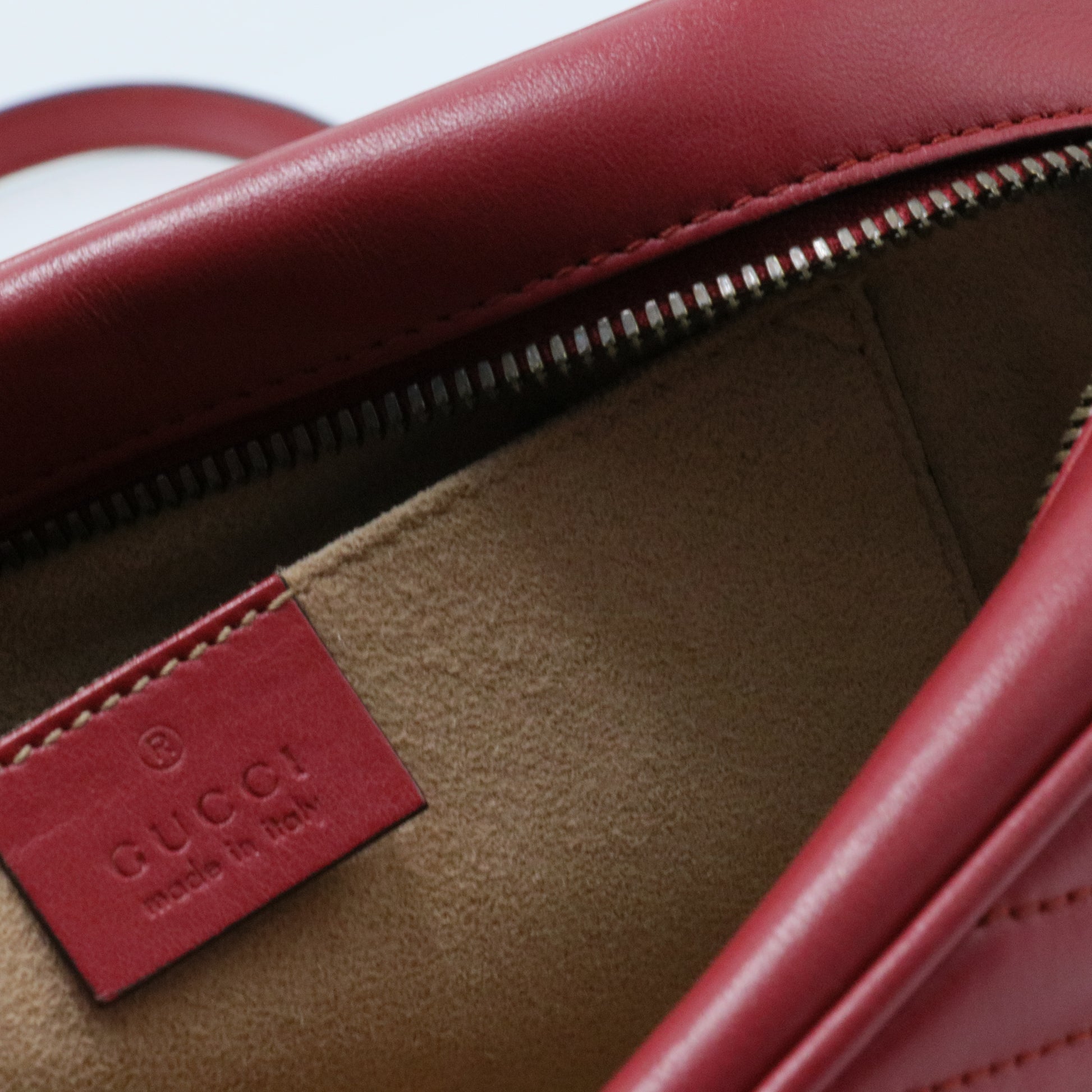 GG Marmont Shoulder Bag Matelasse Leather Small