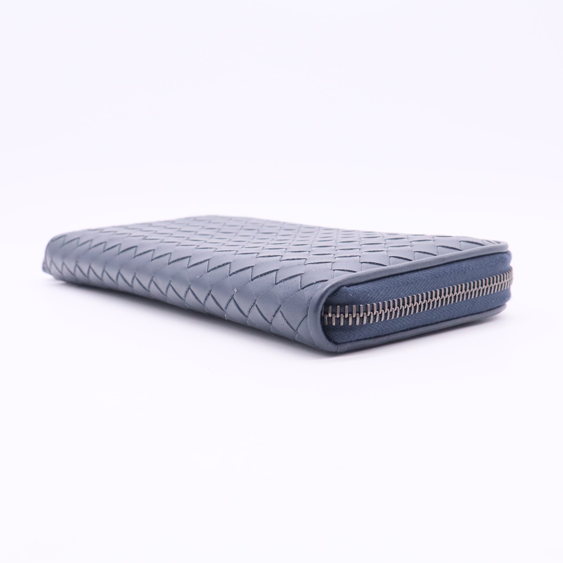 Intrecciato Continental Zip Interlocking CC Logo Continental Wallet