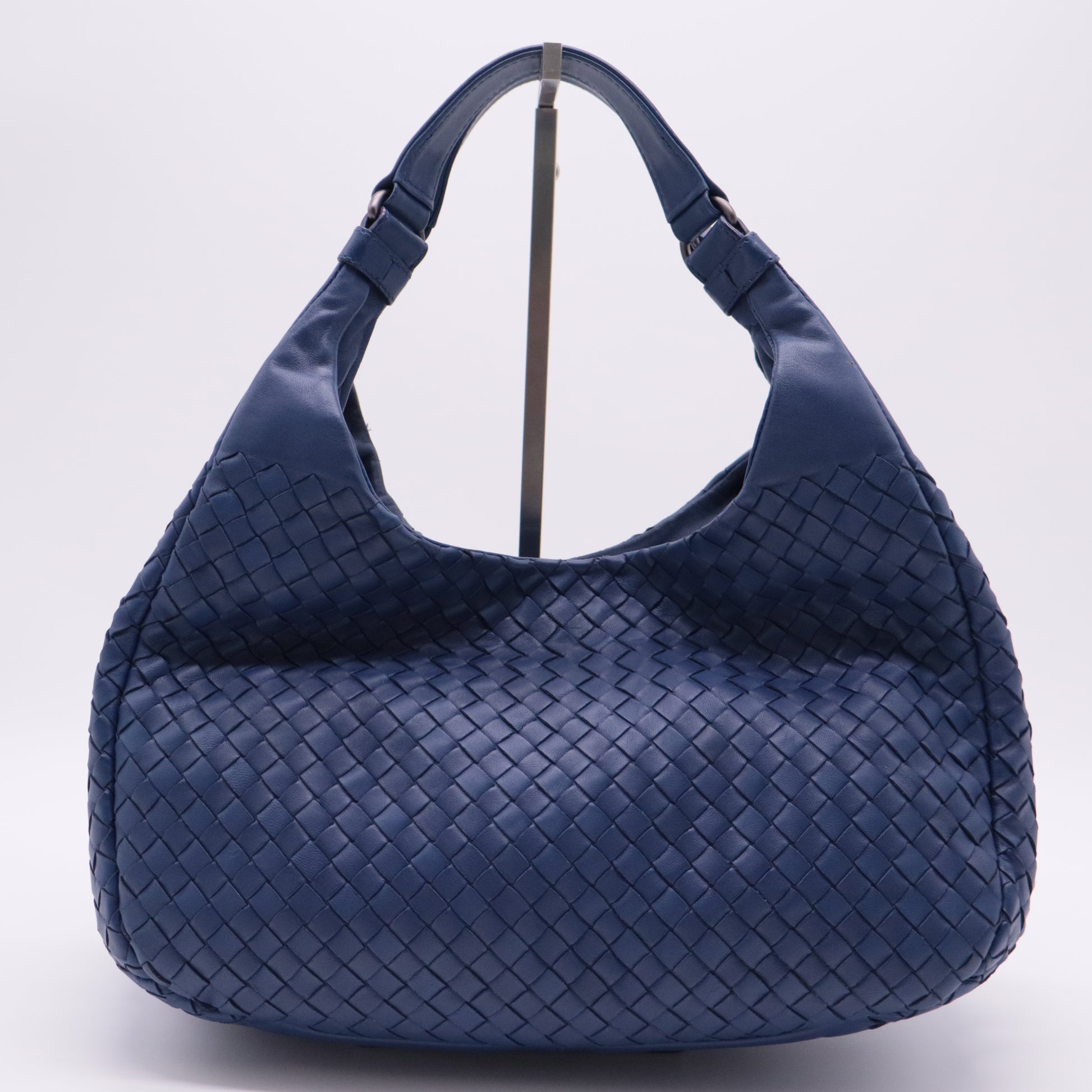 Sloane Hobo Intrecciato Nappa Medium