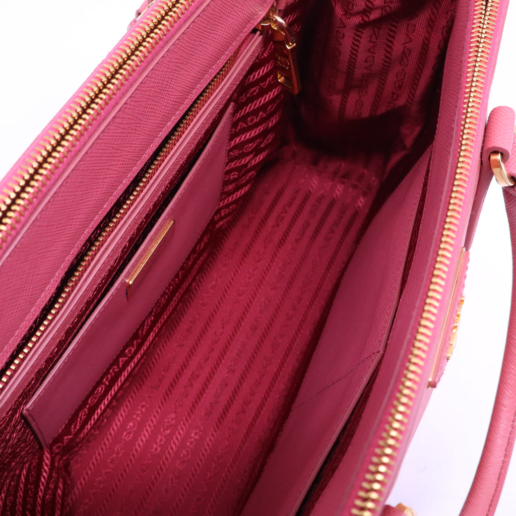 Enameled Metal Triangle Galleria Double Zip B21100