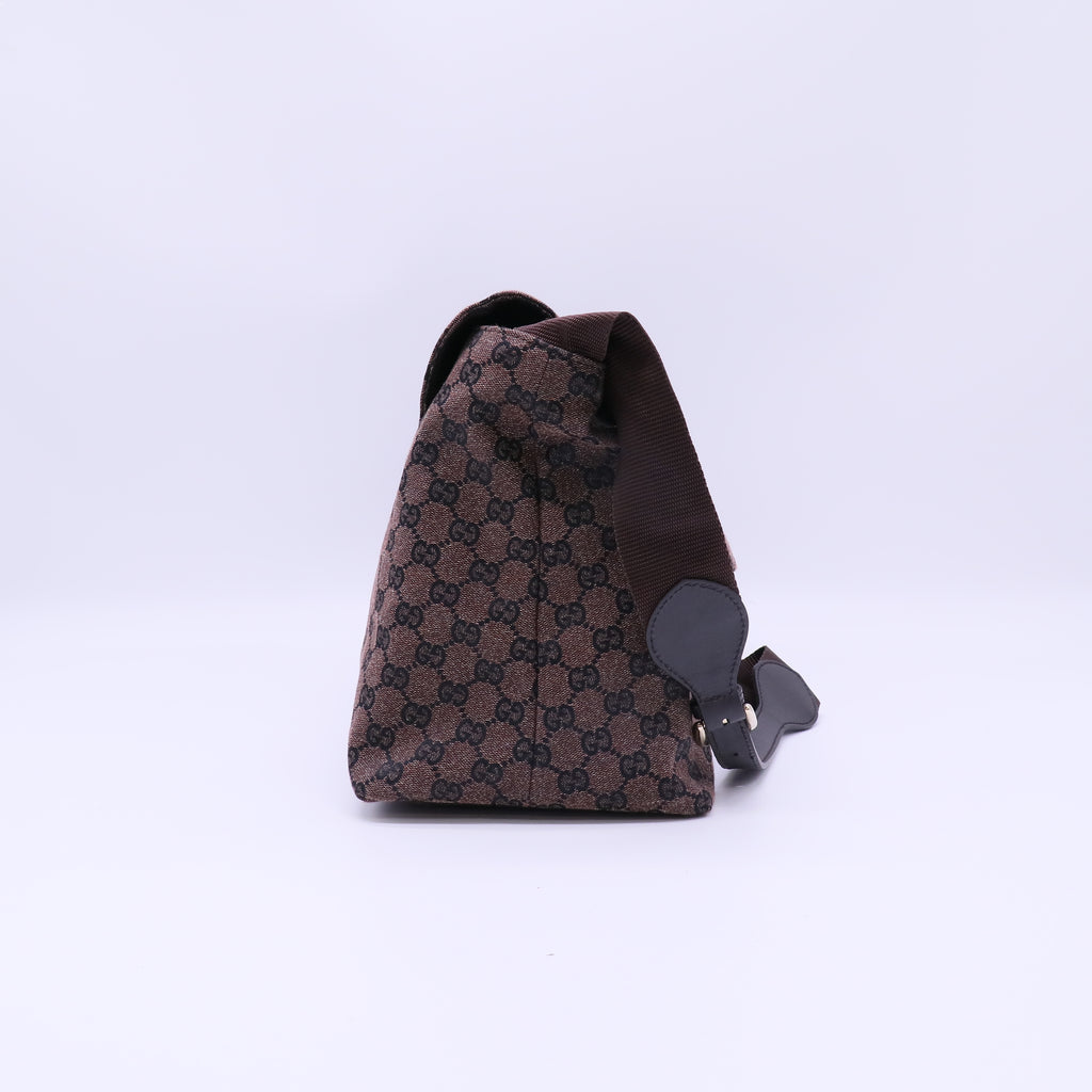 Gucci GG canvas messenger bag B22175