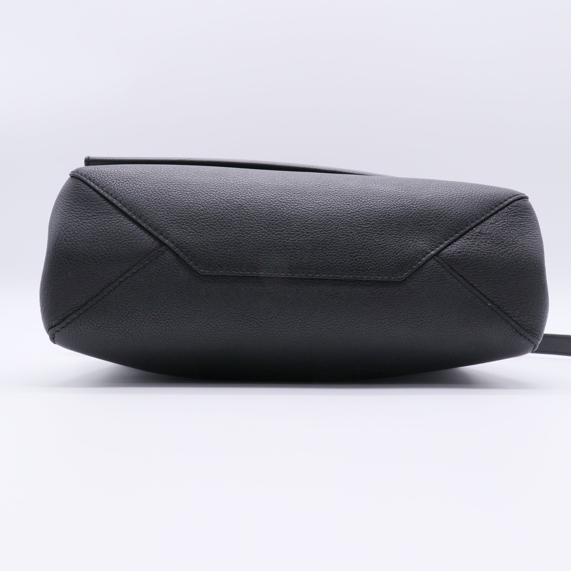 Noir Lock Me Bag twins