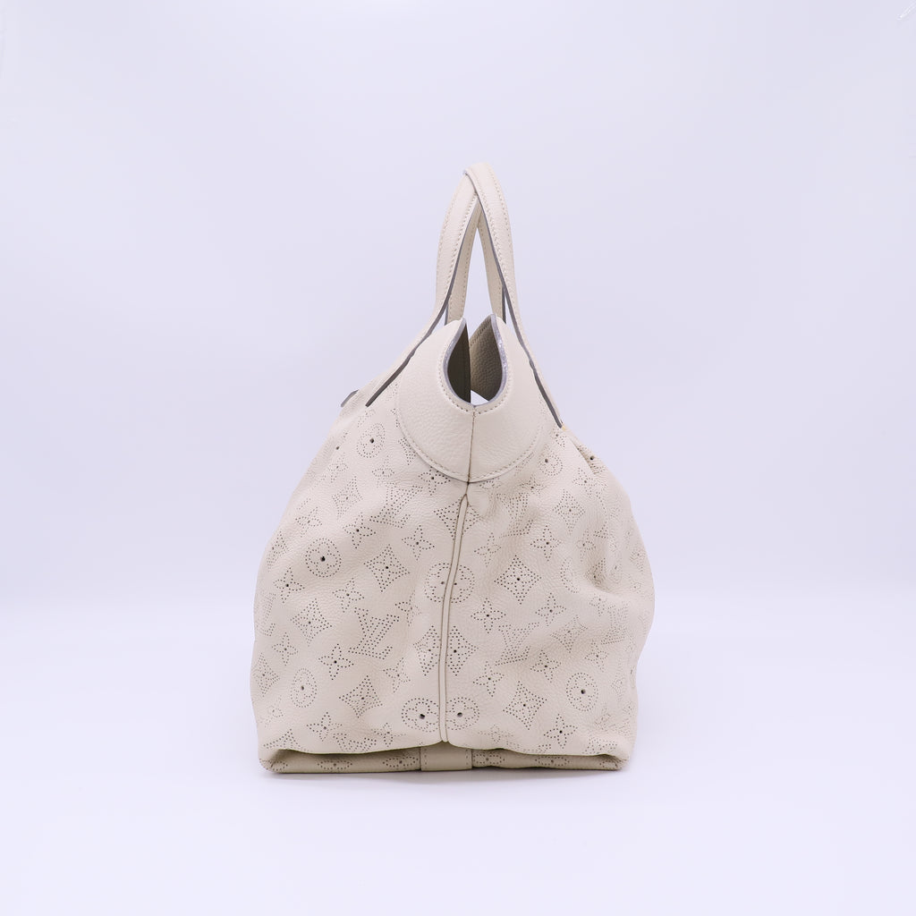 Louis Vuitton Monogram Mahina Cirrus B22557