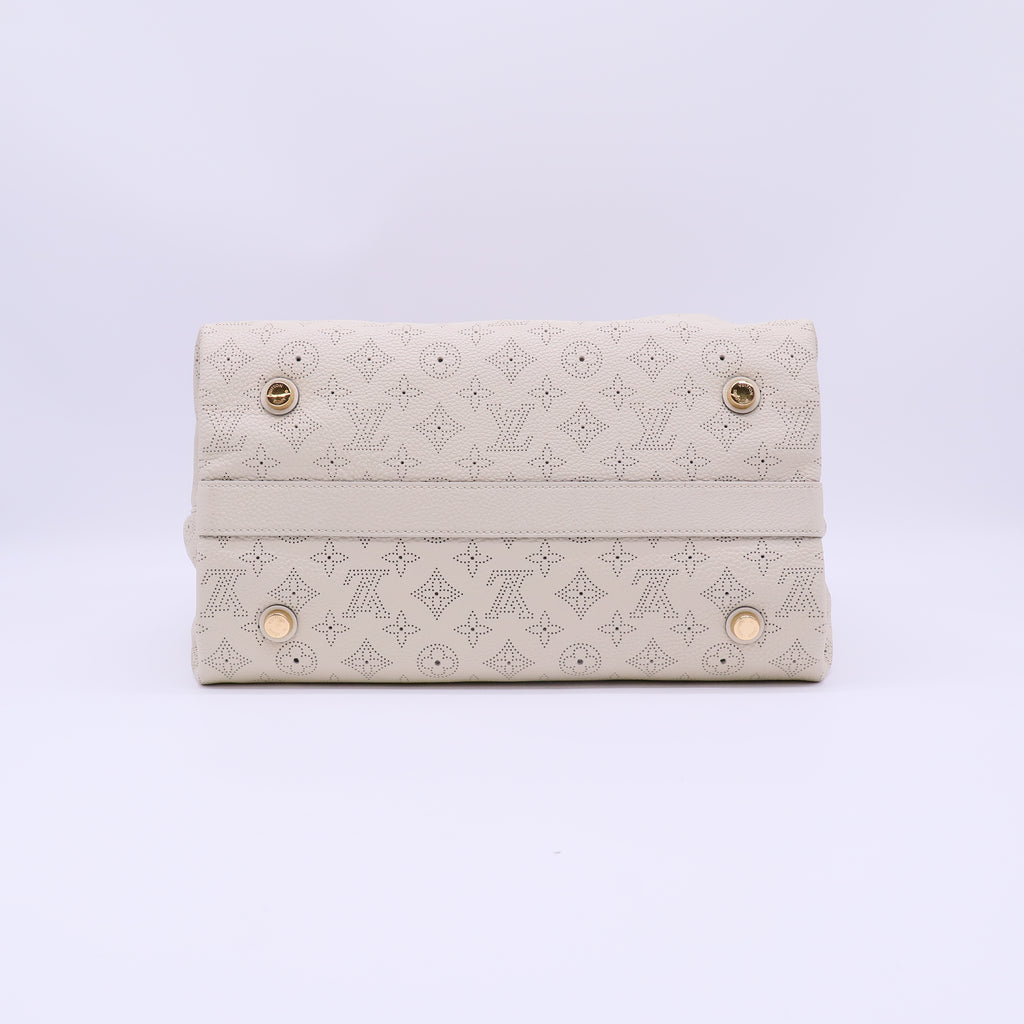 Louis Vuitton Monogram Mahina Cirrus B22557