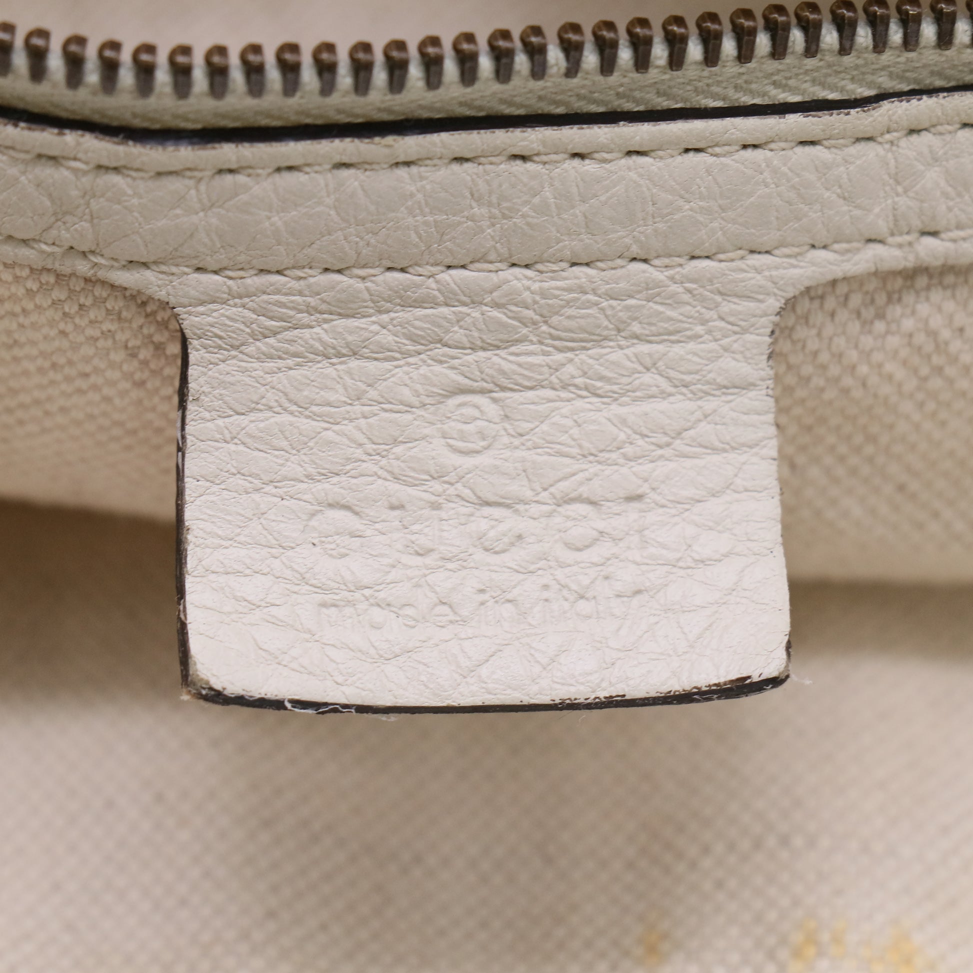 Gucci White Pebbled Leather Twill Top Handle Bag B23973