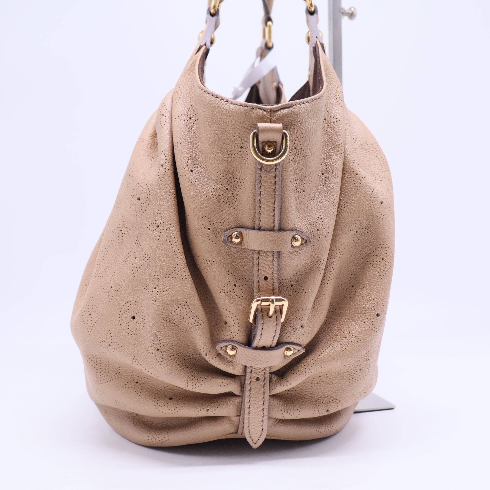 Beige Monogram Mahina Leather Surya L Bag B20121