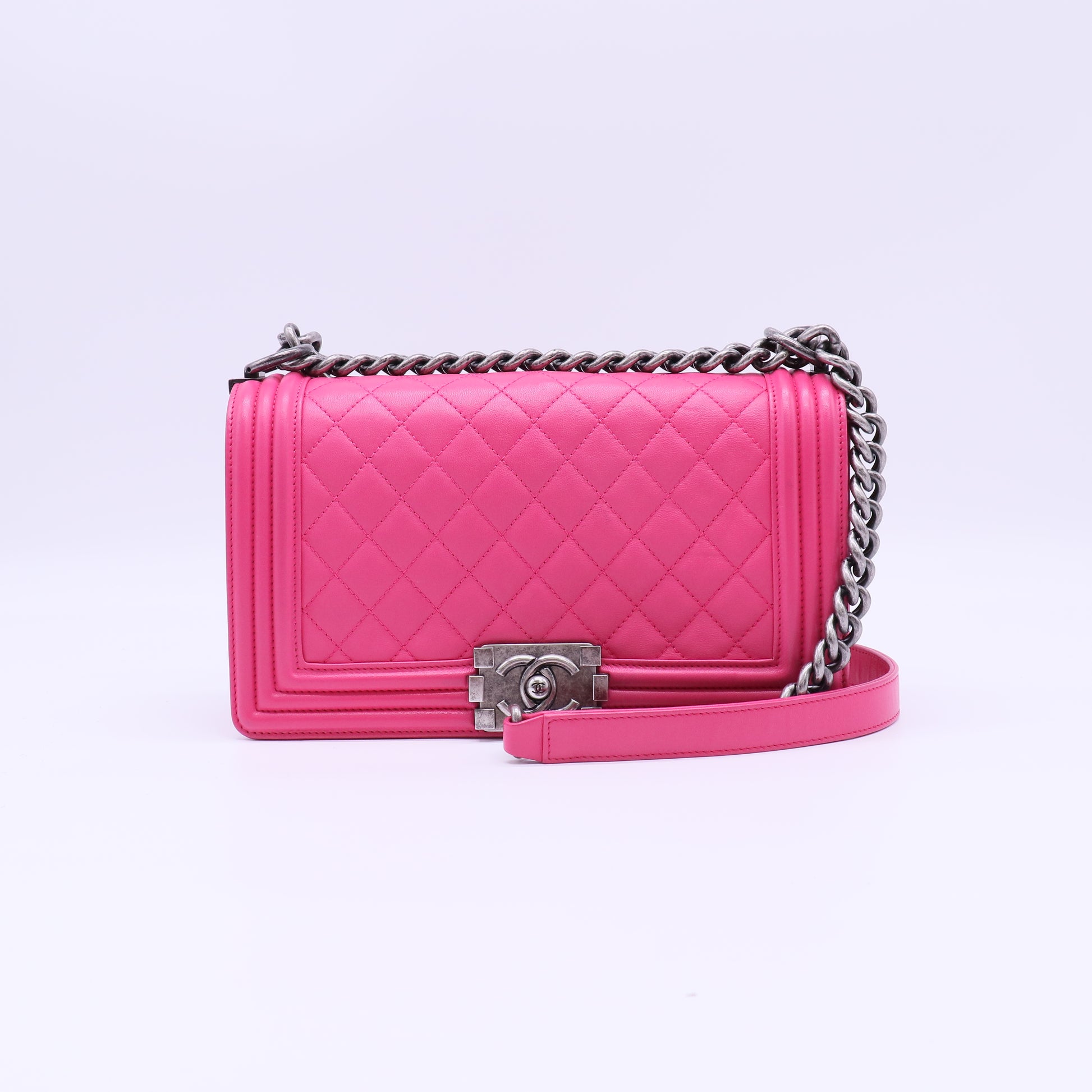 Boy CHANEL Flap Bag B22388