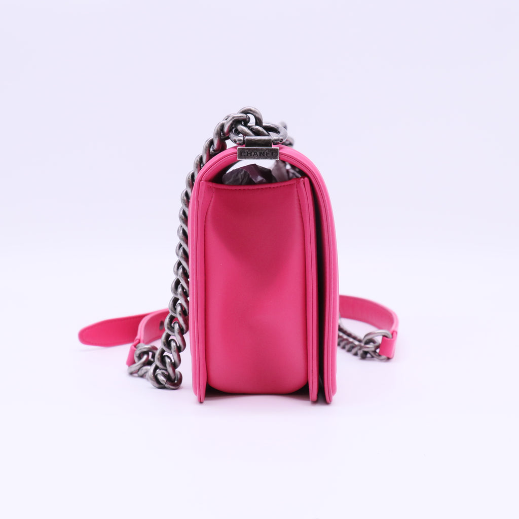 Boy CHANEL Flap Bag B22388