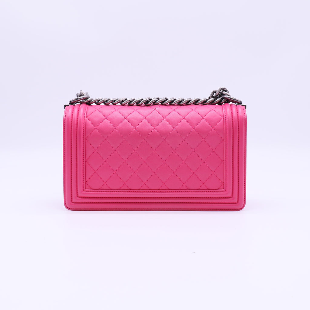 Boy CHANEL Flap Bag B22388