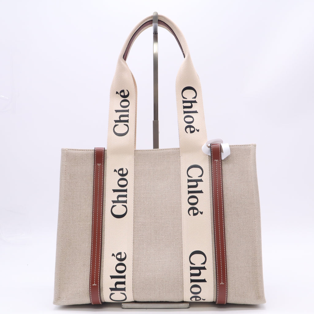 Chloé Medium Woody Tote Bag B24095