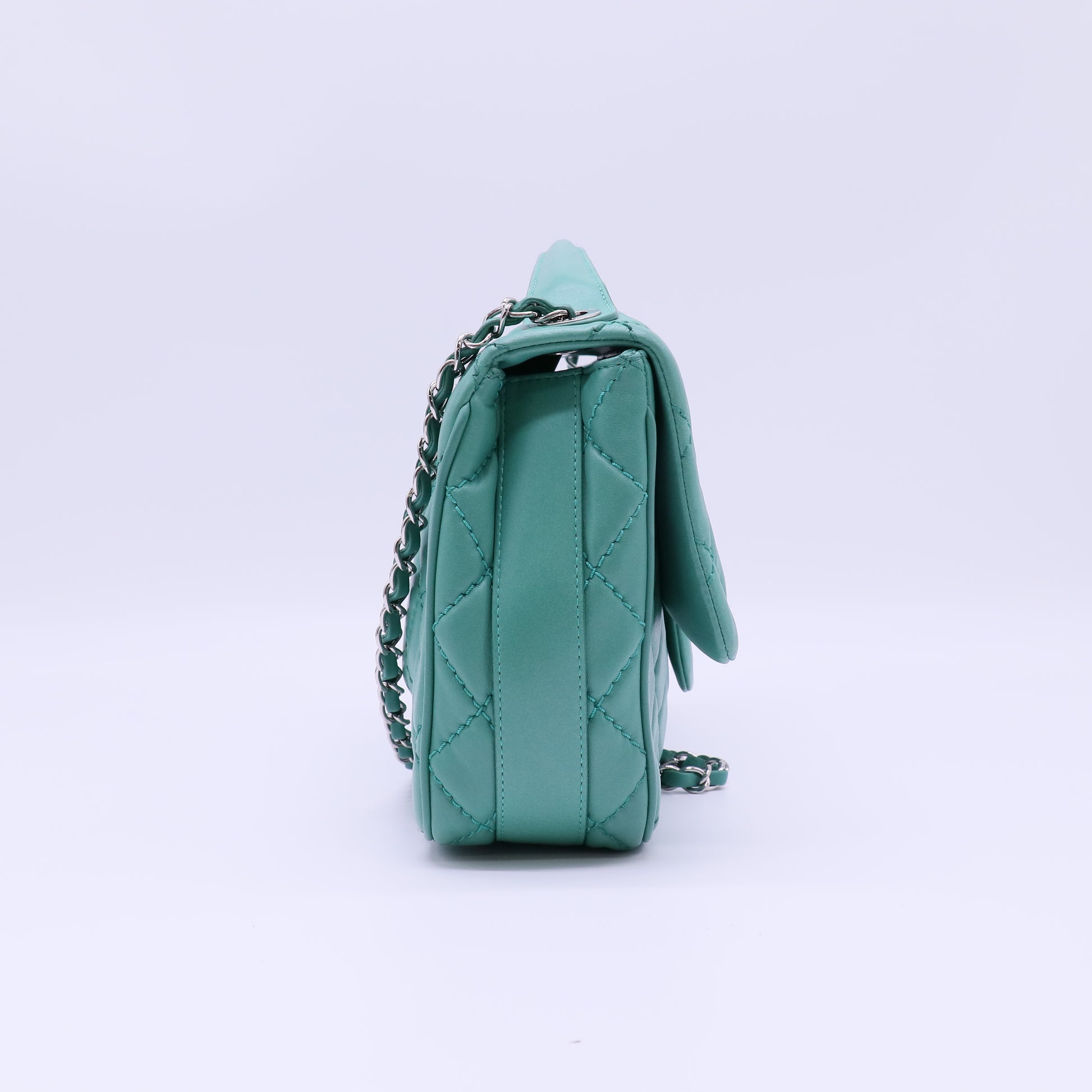 Chanel Easy Carry Flap Bag B22181