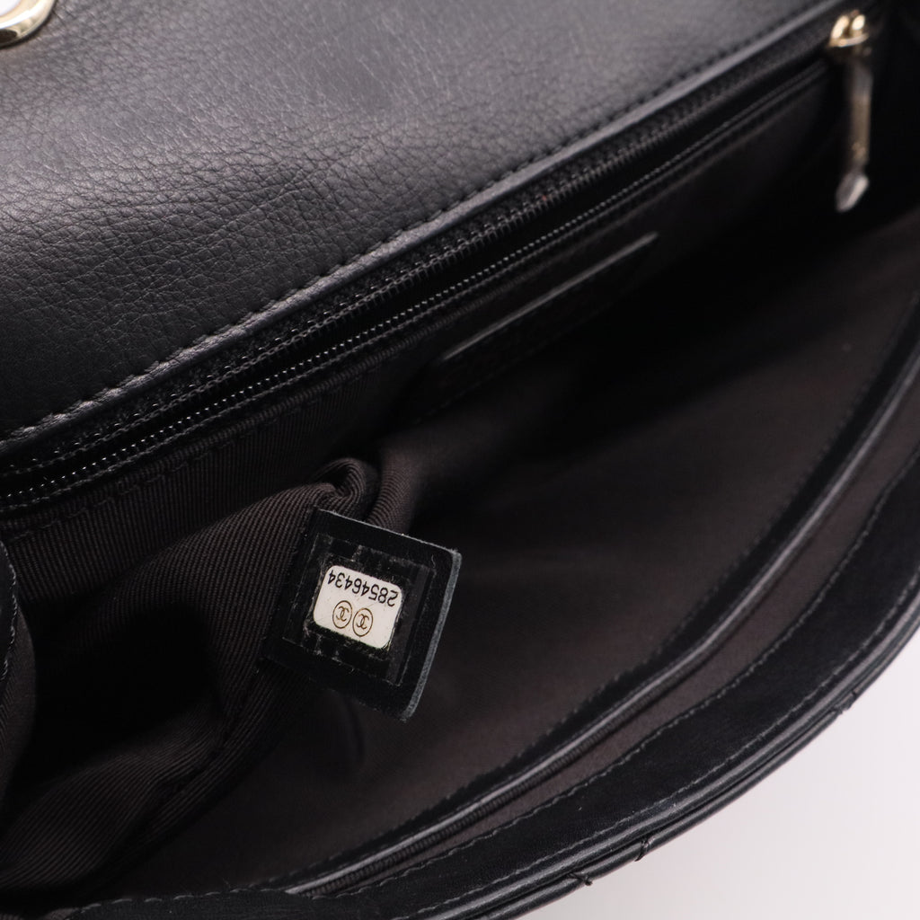 Calfskin Stitched CC Case Flap Bag Black twins
