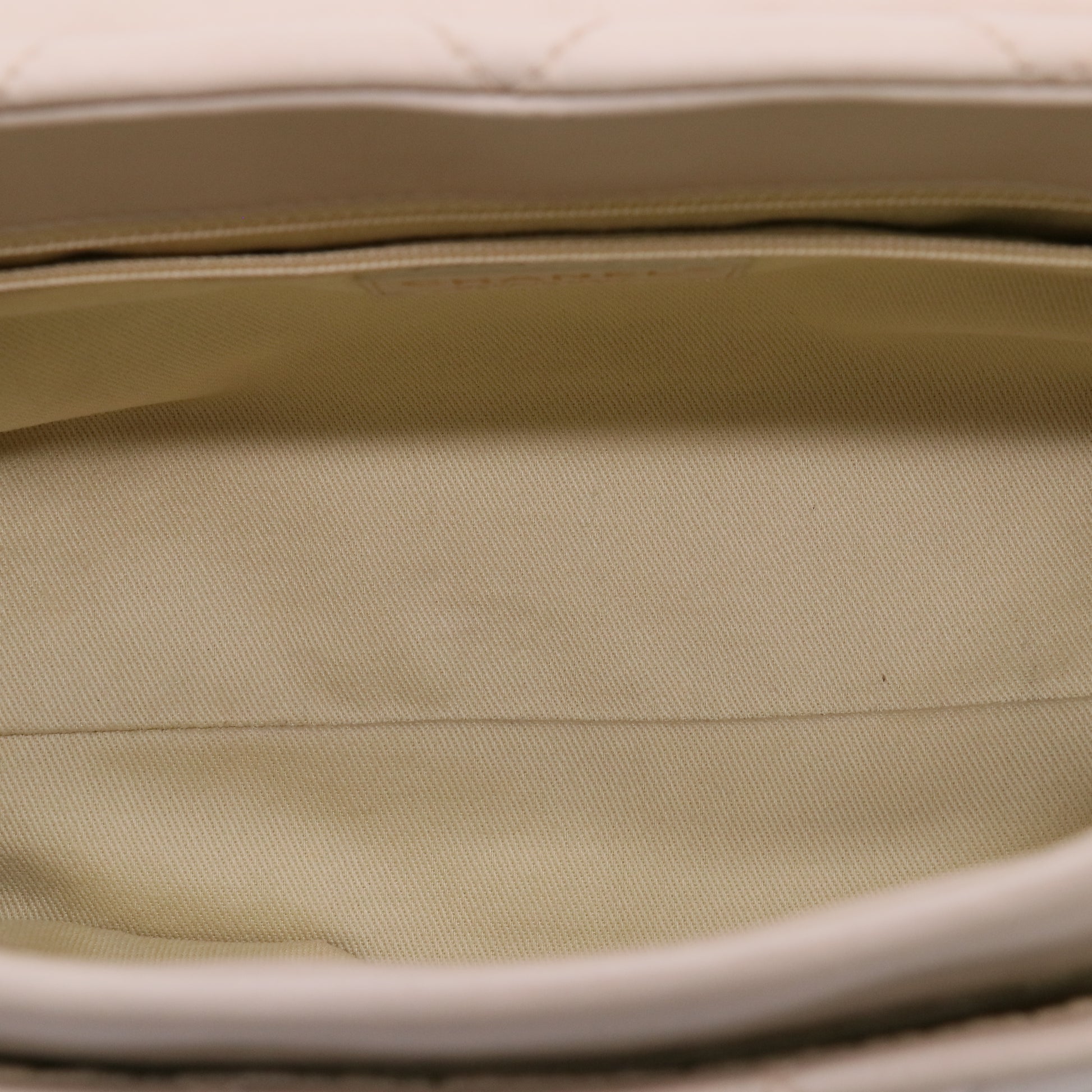 Chanel Crumpled Grain Calf Coco Pleats Messenger Flap Ivory twins LDZ1008