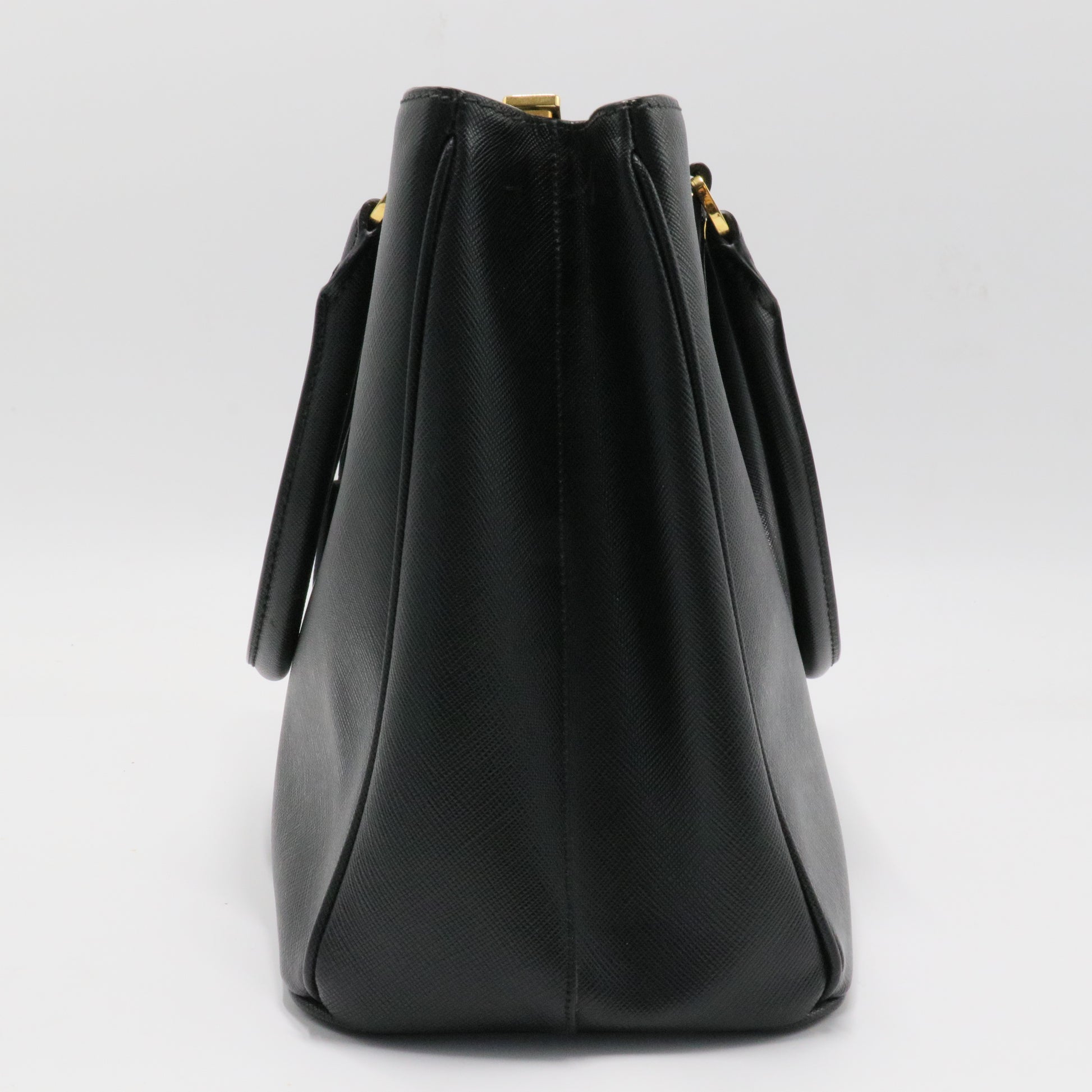 Saffiano Lux Medium Galleria Tote