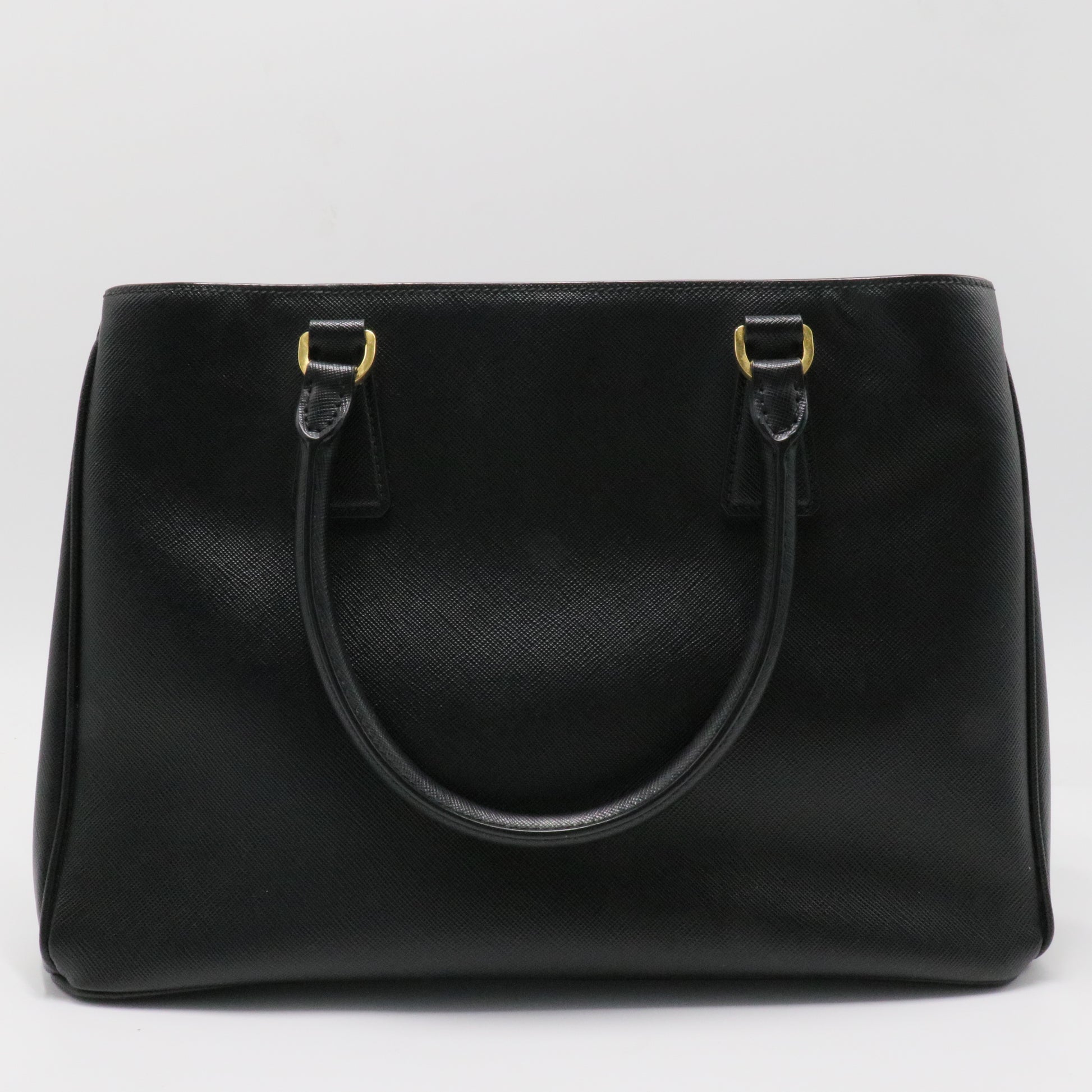 Saffiano Lux Medium Galleria Tote